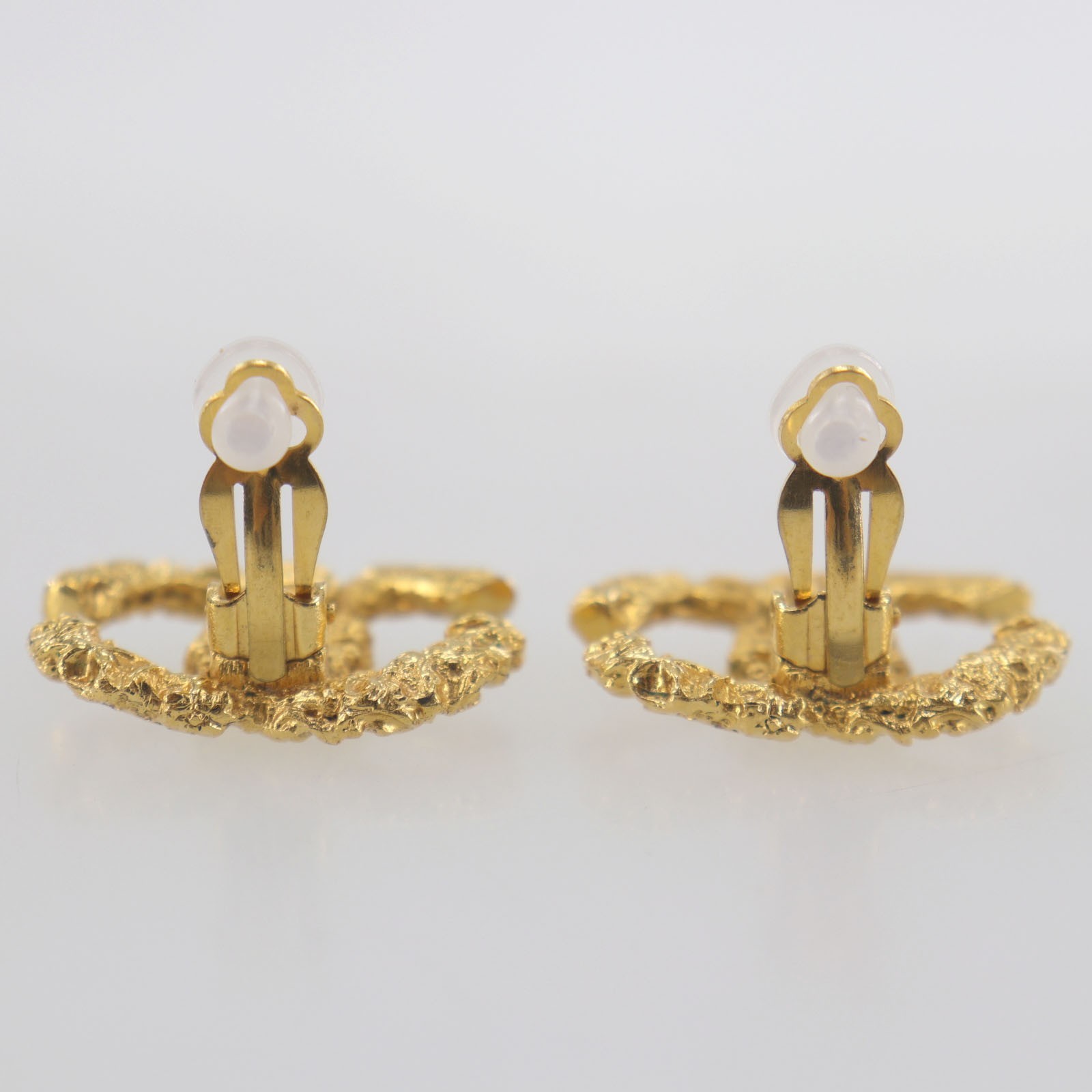 CHANEL CC Logos Used Lava Pattern Earrings Clip-On Gold 03A France Vintage #AH27