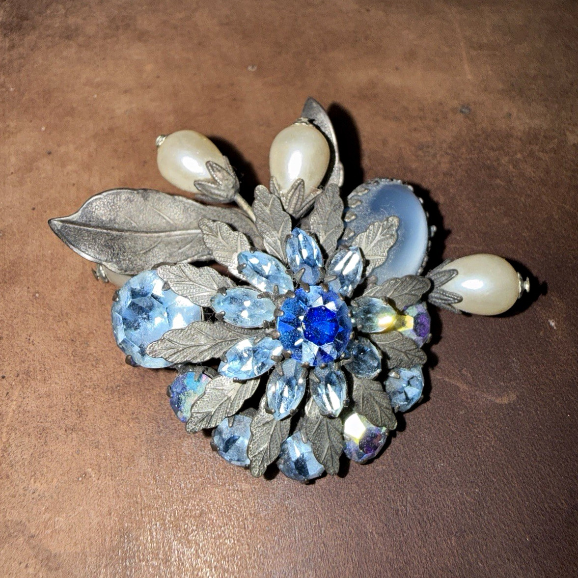 Vintage Signed Regency Blue Rhinestone Faux Pearl Flower Brooch Pin Mid Century