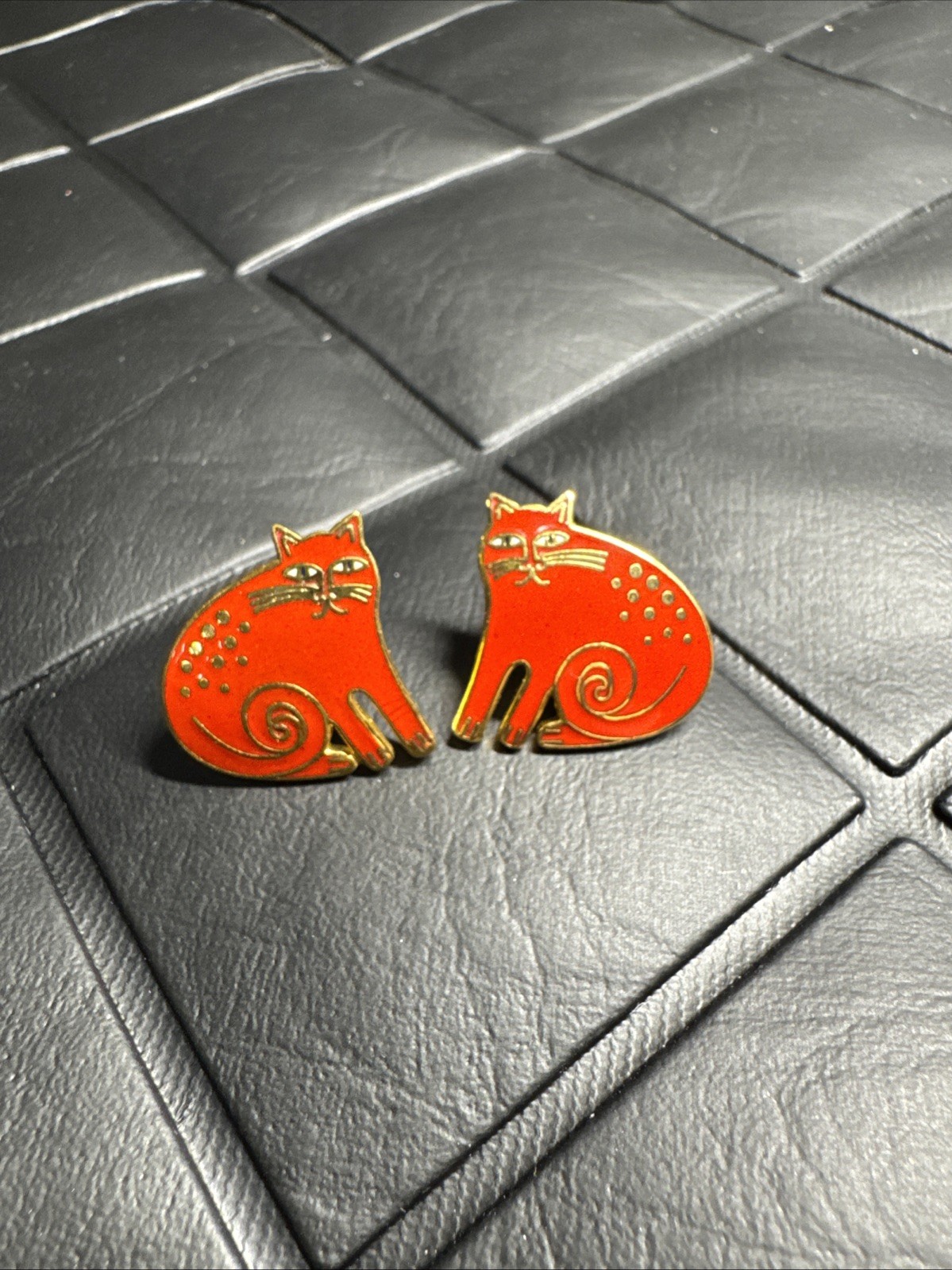 Vtg Laurel Burch Earrings KESHIRE CAT Red Enamel Gold Tone Signed
