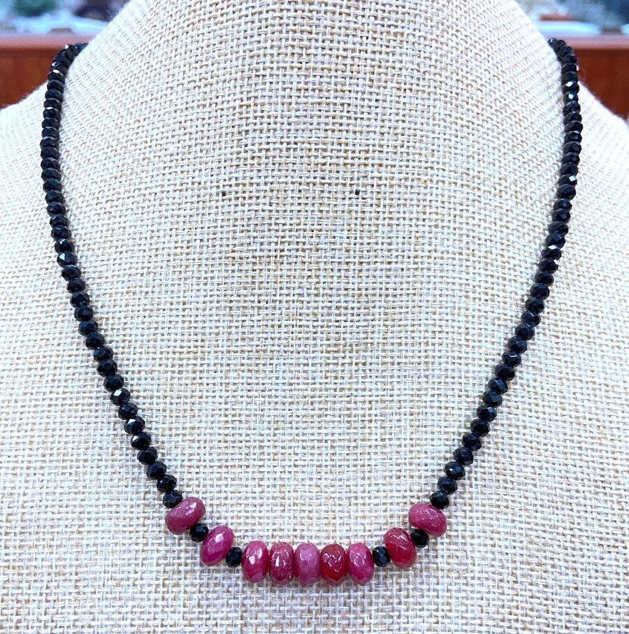 Natural Faceted 3x4mm Black Spinel & 5x8mm Jade Gemstone Beads Necklace 18”