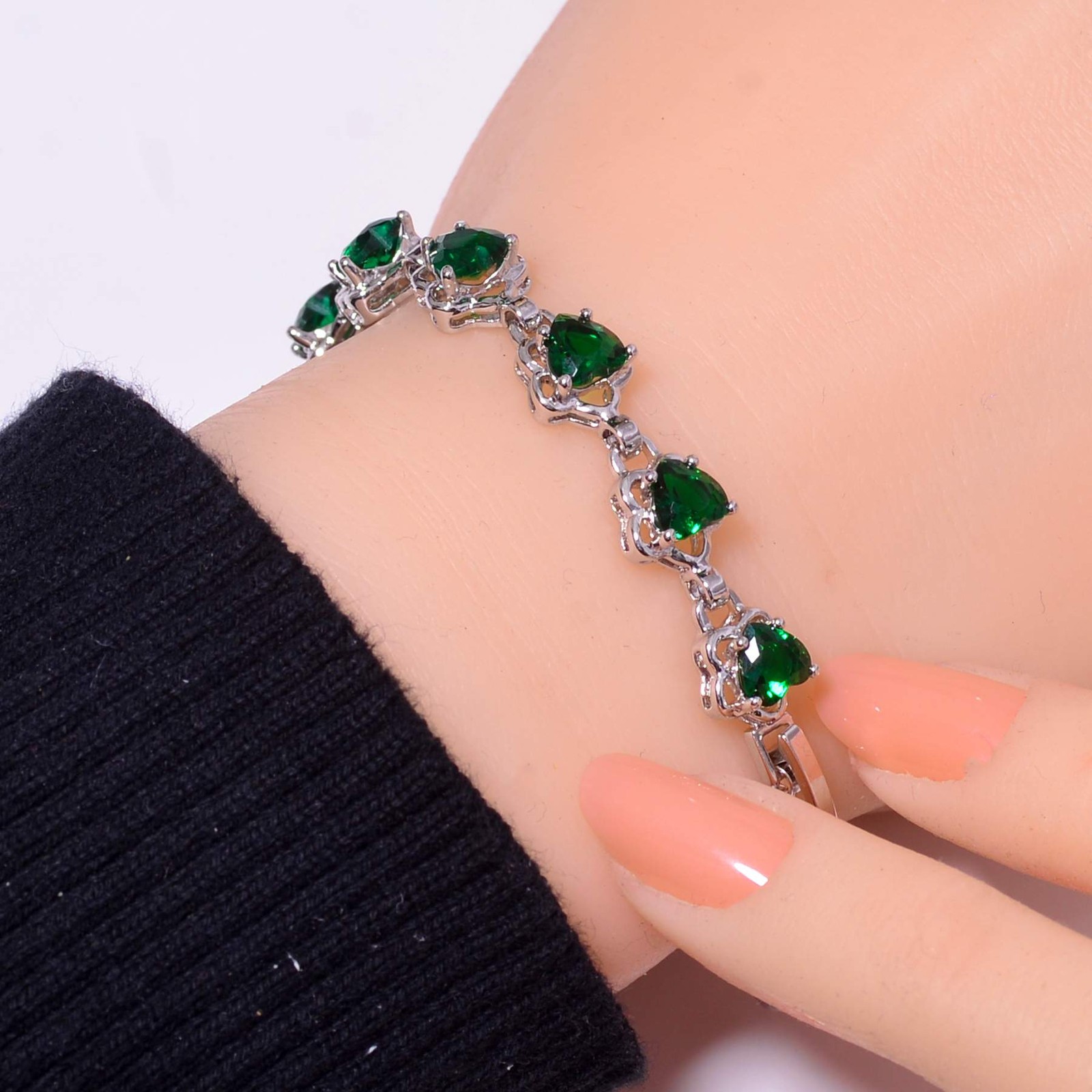 Heart – Tsavorite 925 Sterling Silver Tennis Bracelet 7.99″ B_9730_727_12