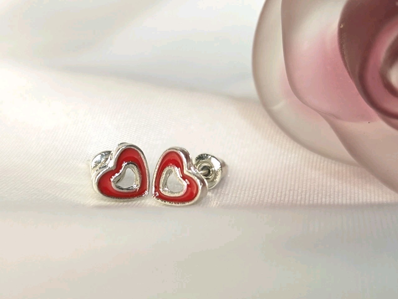 NEW Earrings Red Heart ❤️ Sterling Silver Studs Painted Fashion Earrings