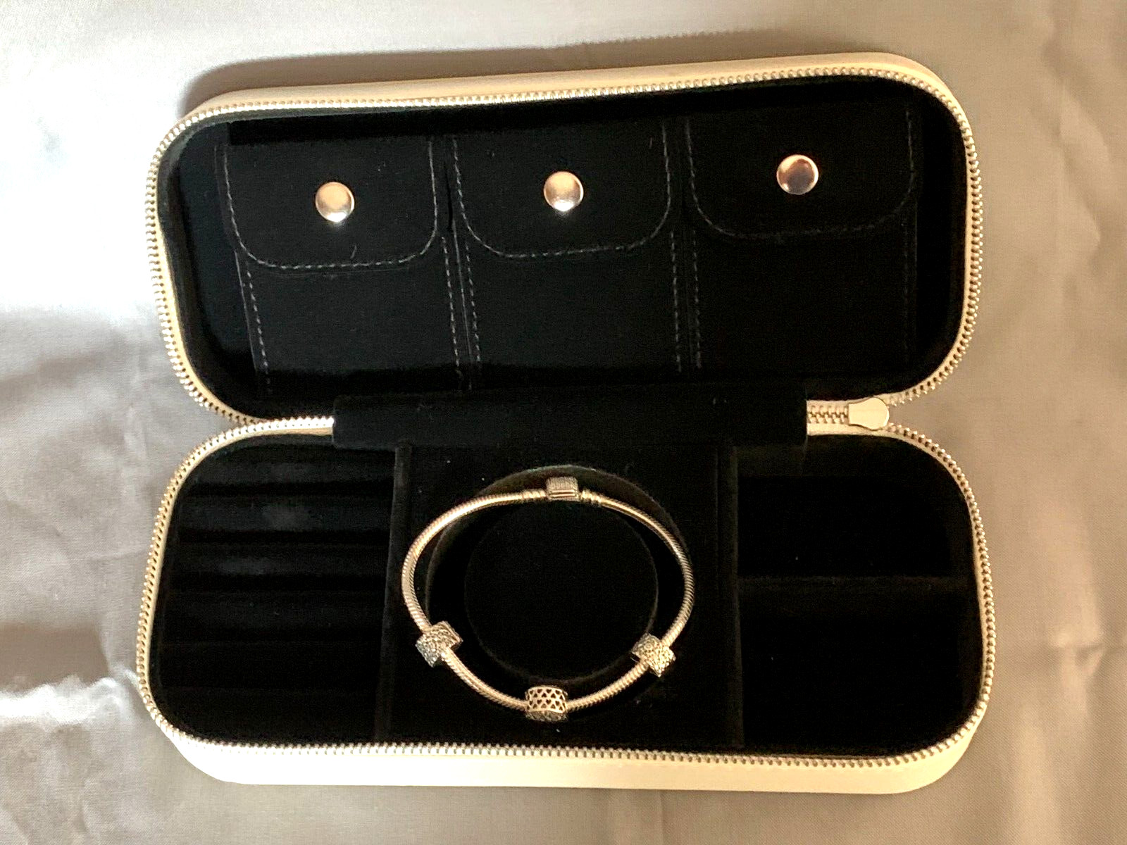 Authentic Pandora Glistening Wonder Bracelet 21CM Set Gift NEW in Box