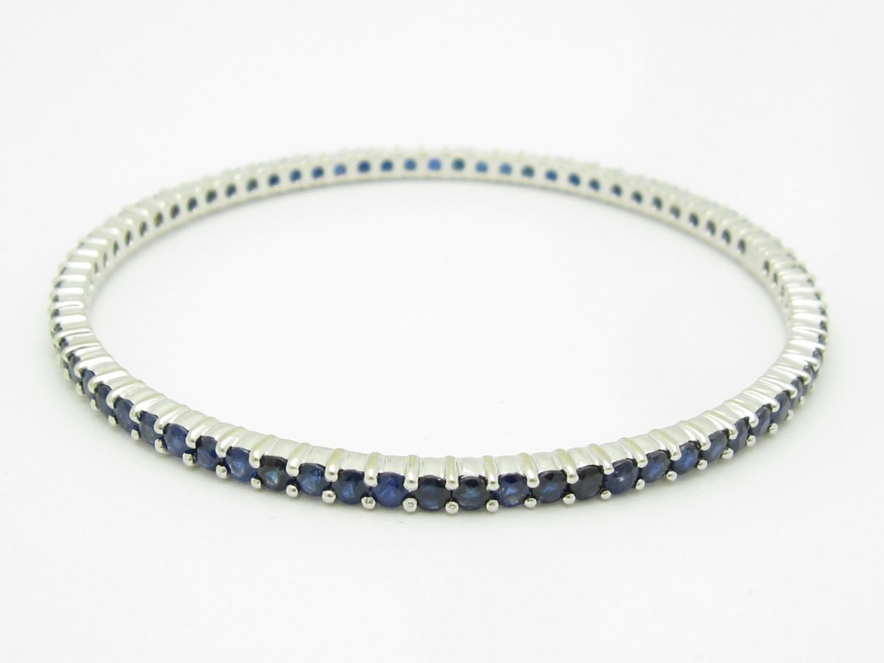 18k White Gold Blue Sapphire Eternity Bangle Bracelet 9.02ct tw 15.2 Gr 3.46mm W