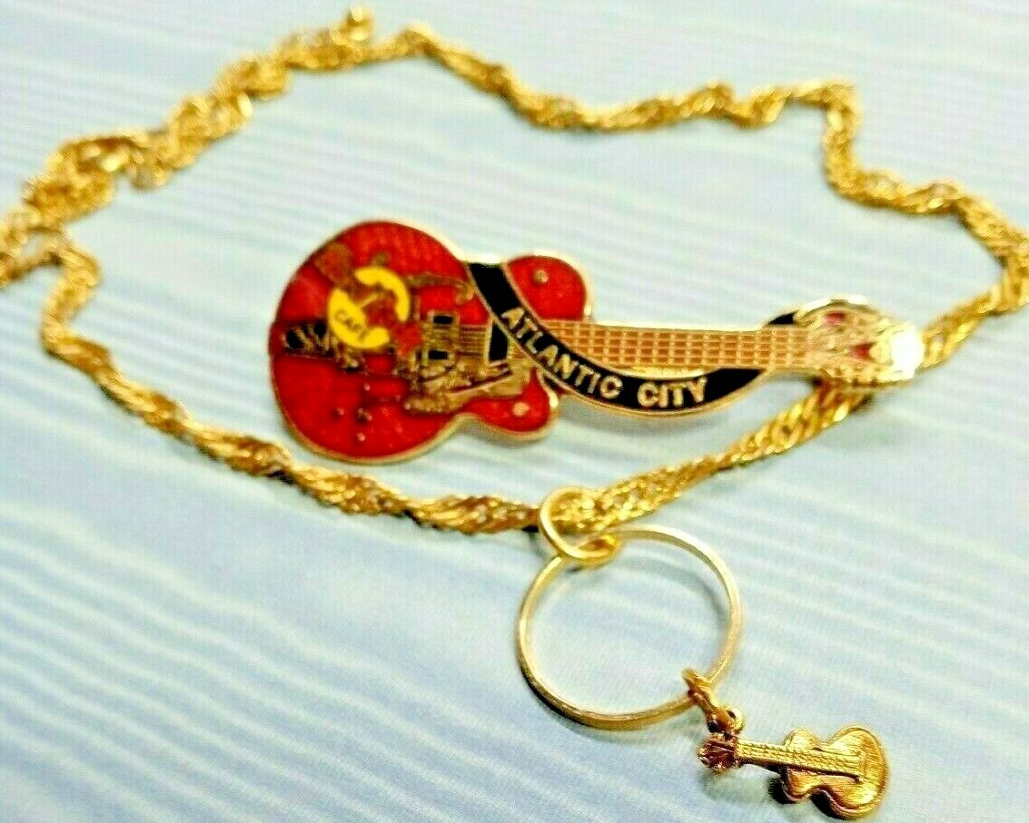 Rare Vtg Hard Rock Cafe Brooch & Gold Tone Rope Chain Necklace W/ Guitar Pendant