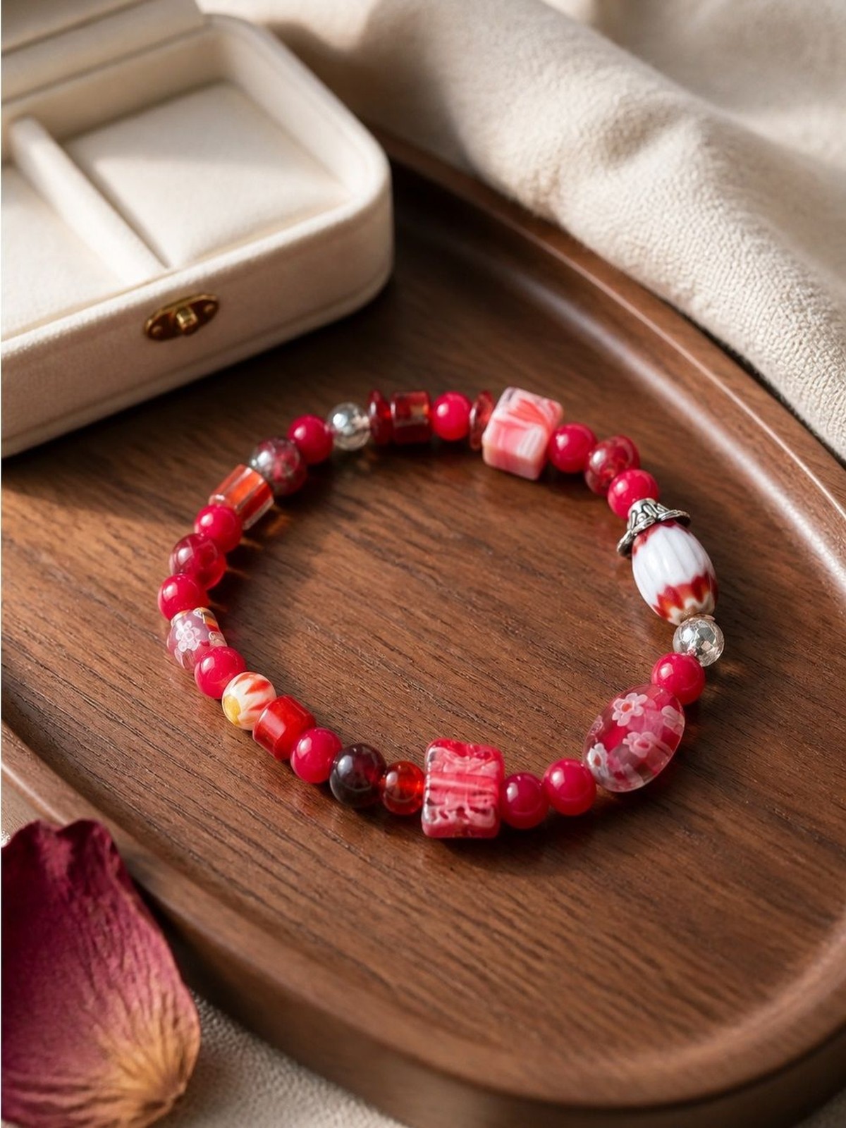 Red Floral Glass Bead Stretch Bracelet – Women Jewelry