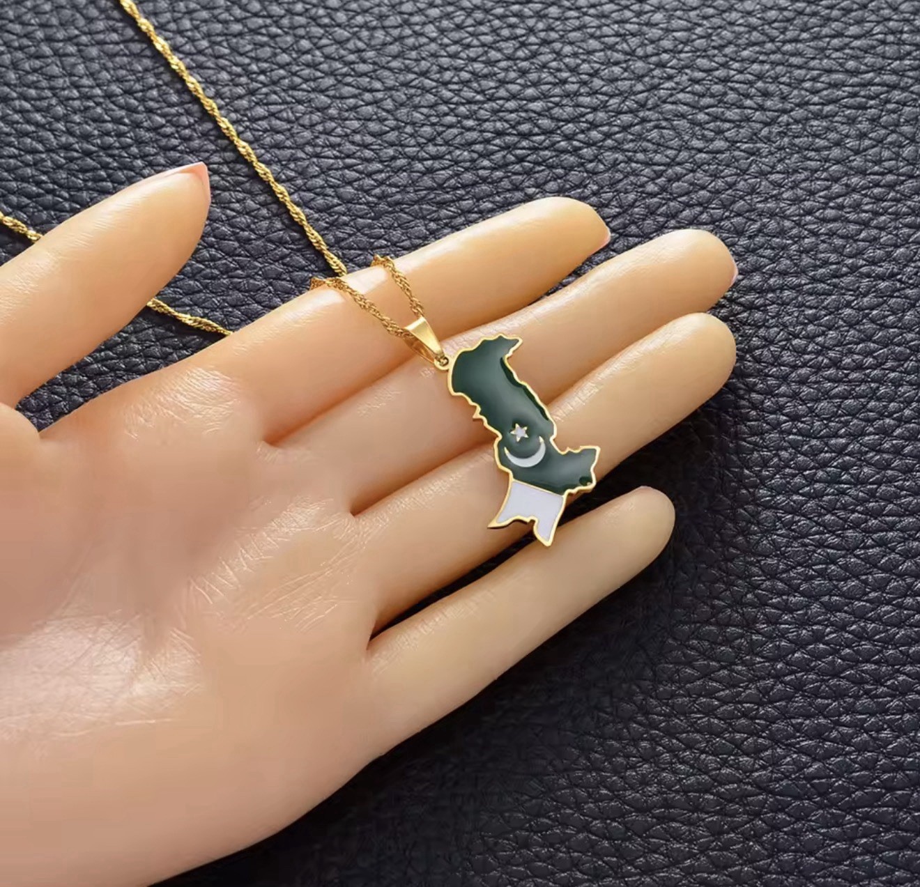 Pakistan Map Flag Charm Pendant Necklace Rope Chain Metal Gold/Silver Tone