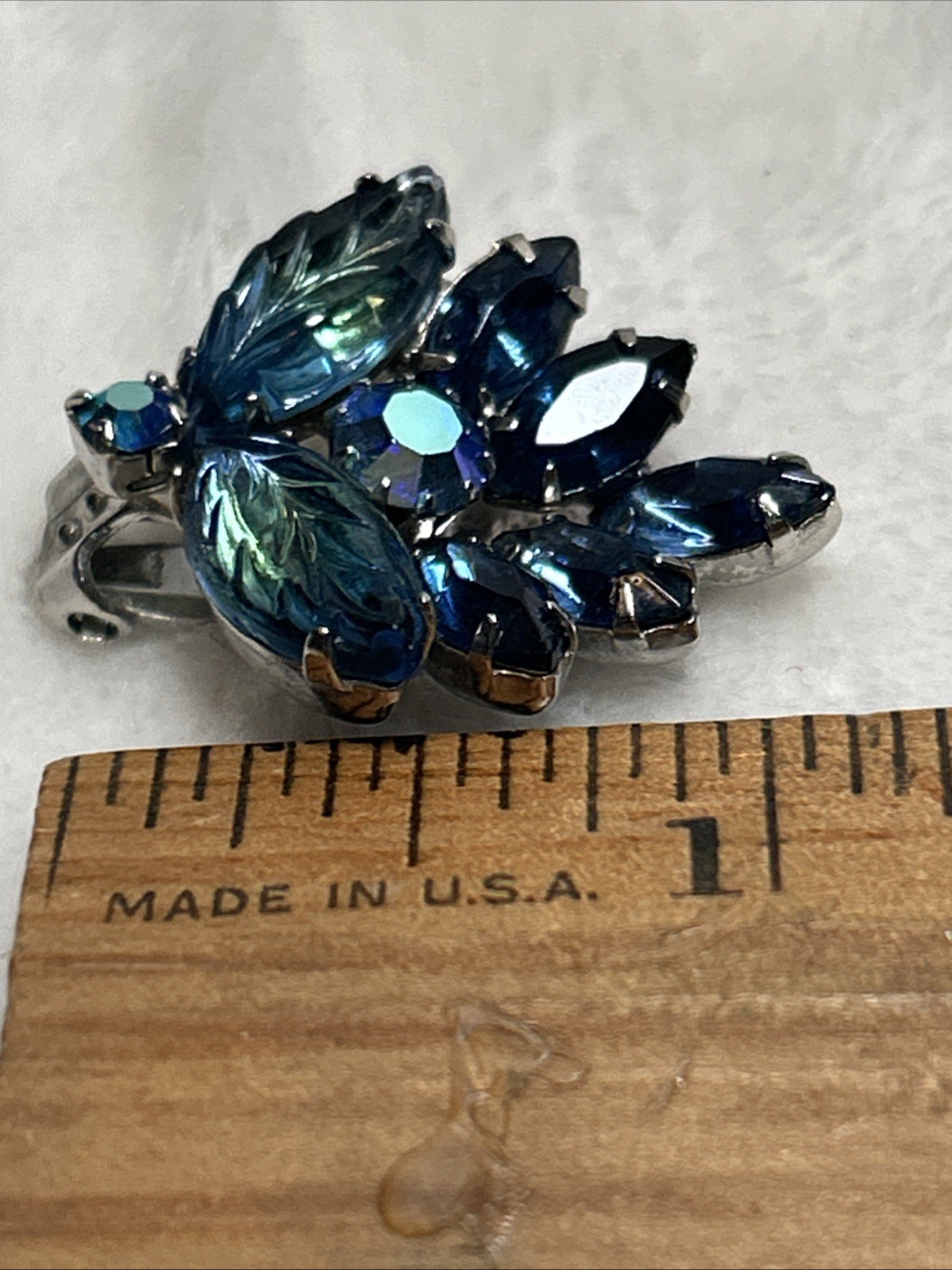 Vintage Blue Green Aurora Borealis AB Rhinestone Wreath Brooch Earrings Set