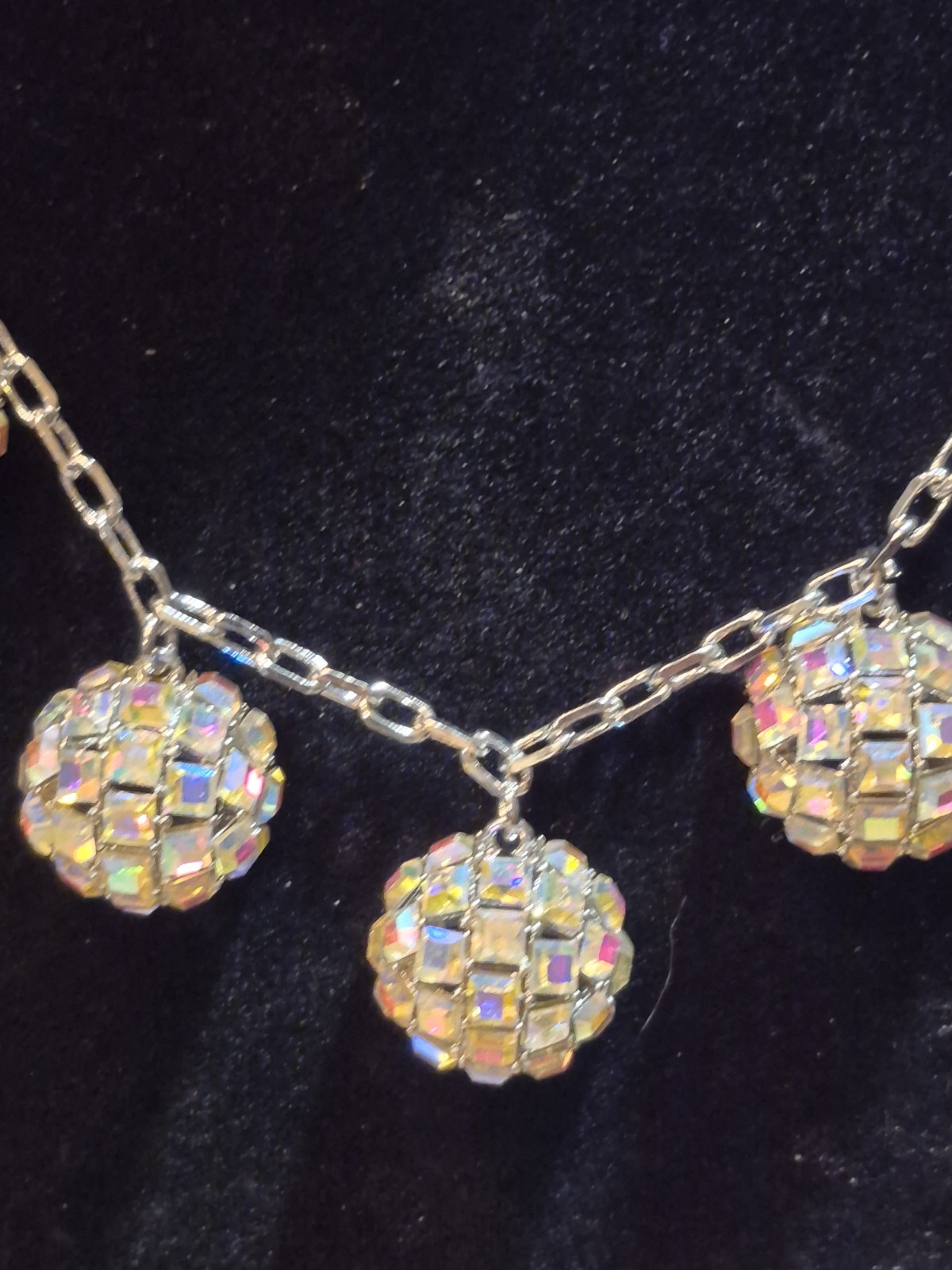 NEW! INC DISCO BALL SILVER/IRIDESCENT CRYSTAL STATEMENT NECKLACE (996)