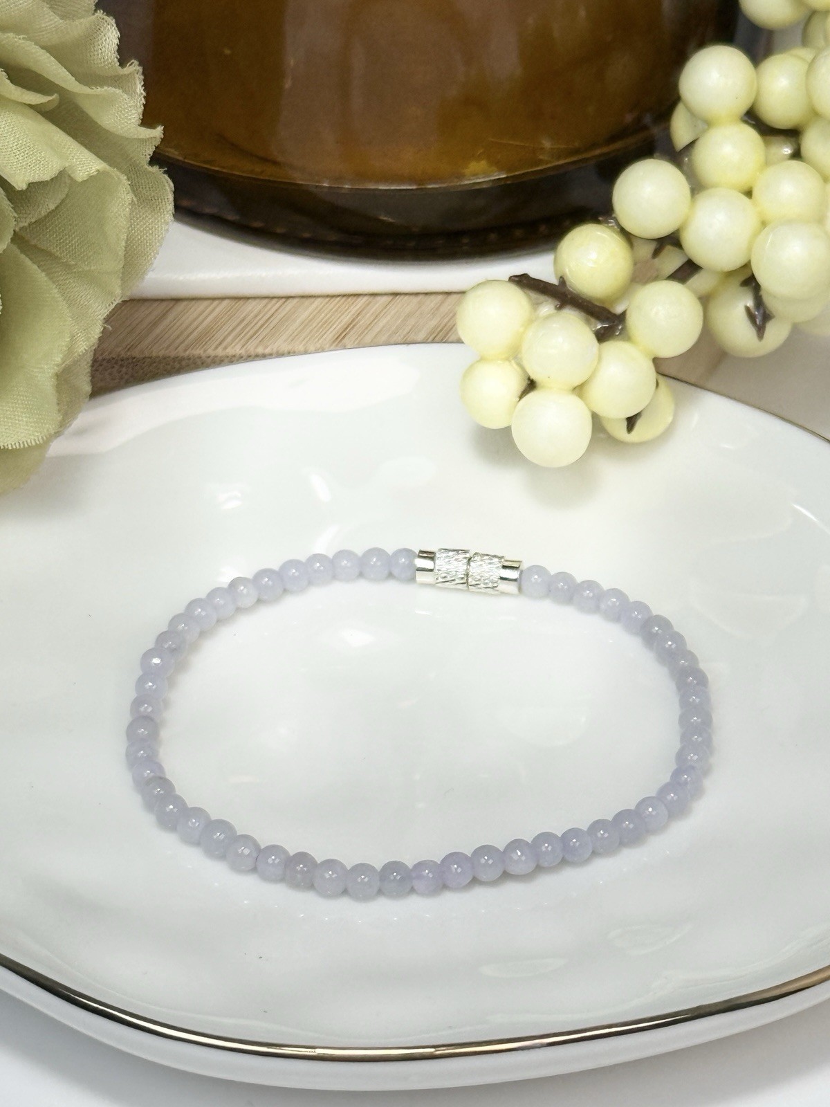 Jadeite Lavender on 6 1/2IN Non Adjust Nylon Closure Twist Bead Bracelet 3.6MM