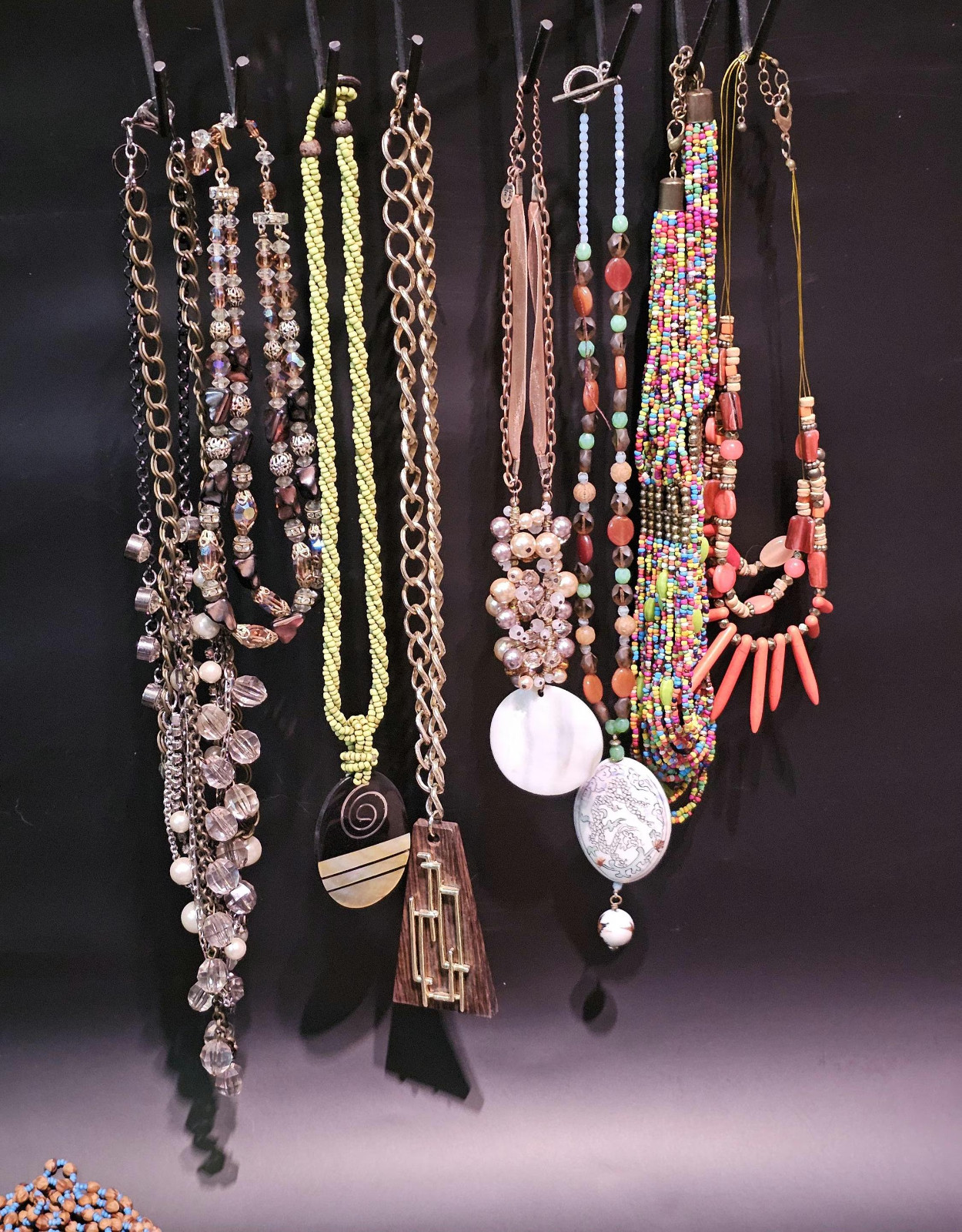 Fashion Jewelry Necklace Lot: 16 Pieces Fashion Costume Jewelry