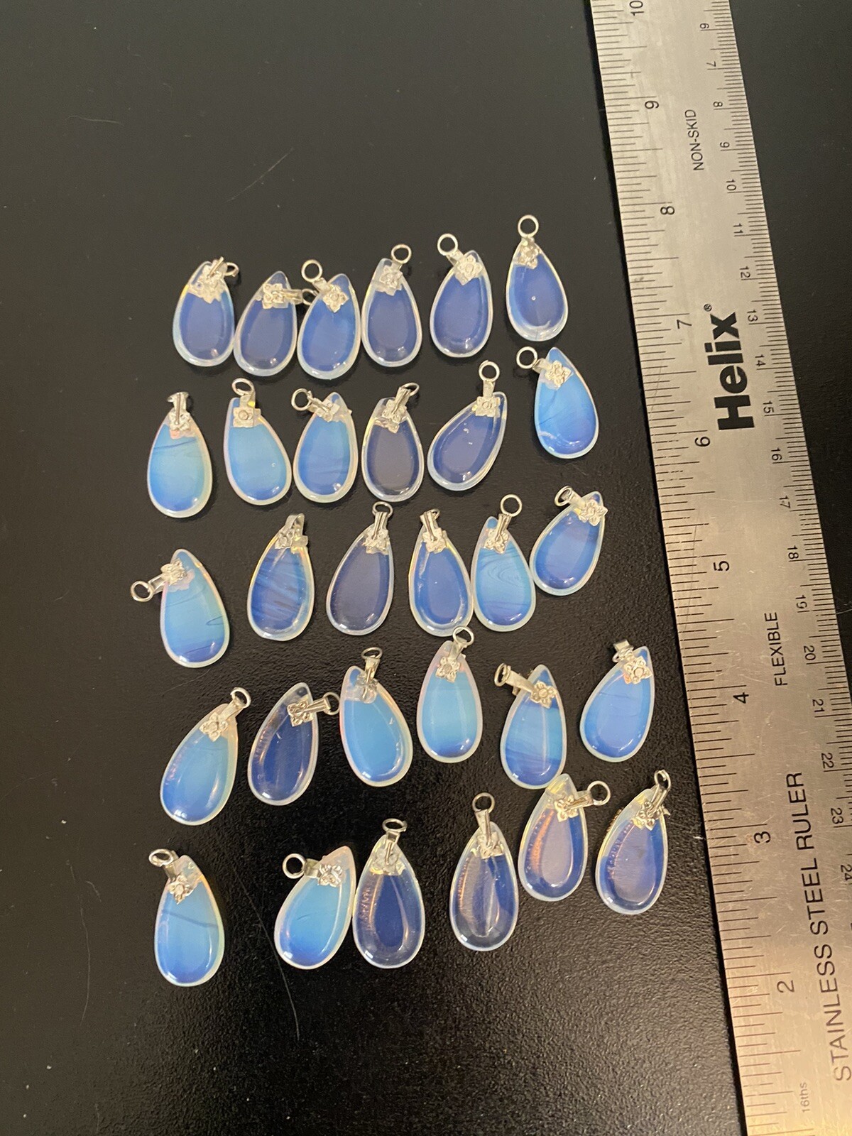 Wholesale 30pcs/lot Fashion opal Like Stone Pendulum Teardrop Pendants Necklace