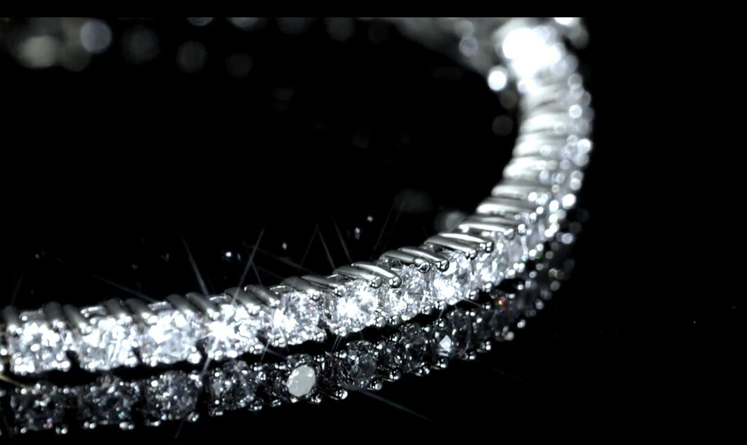 18K White-Gold 4-Prong Inlaid 4.0mm Diamond Sim Tennis Bracelet Size 6.5-8.5