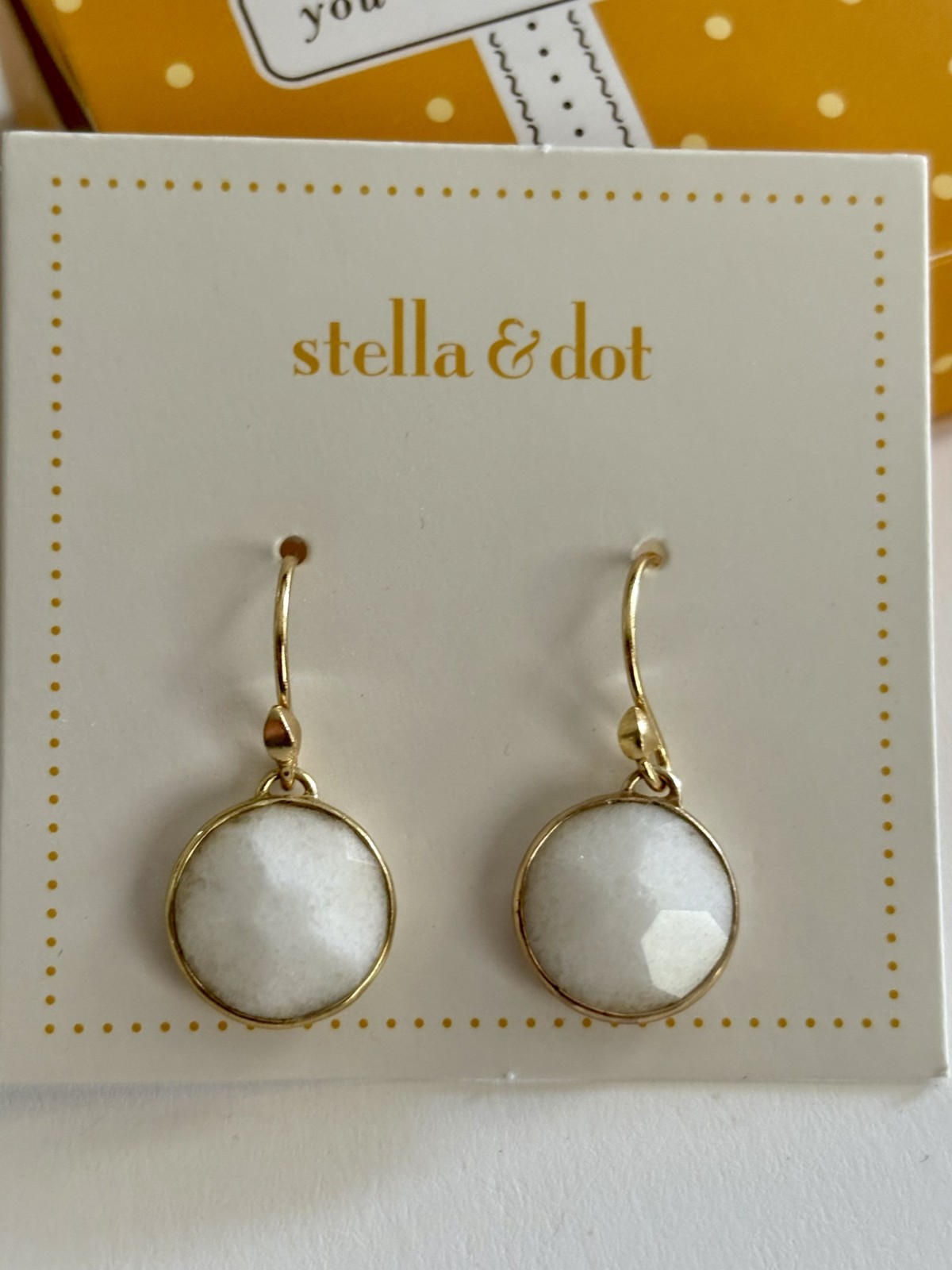 Stella Dot Isla Drops earrings White NEW IN BOX