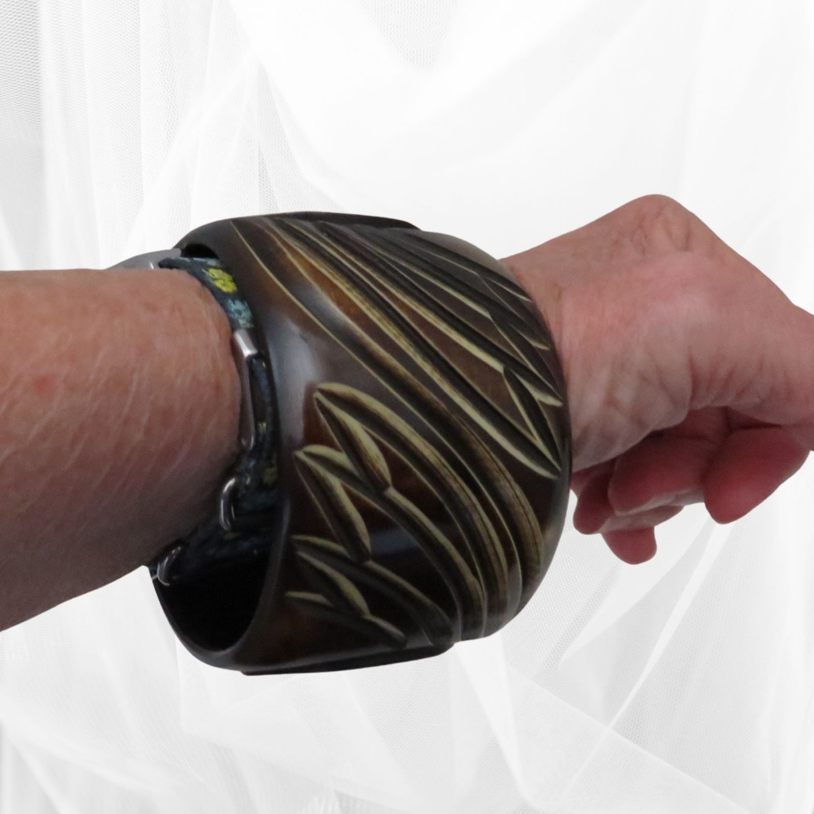 Antika Collection Brown Wood Look Bangle Bracelet Women Business or Casual
