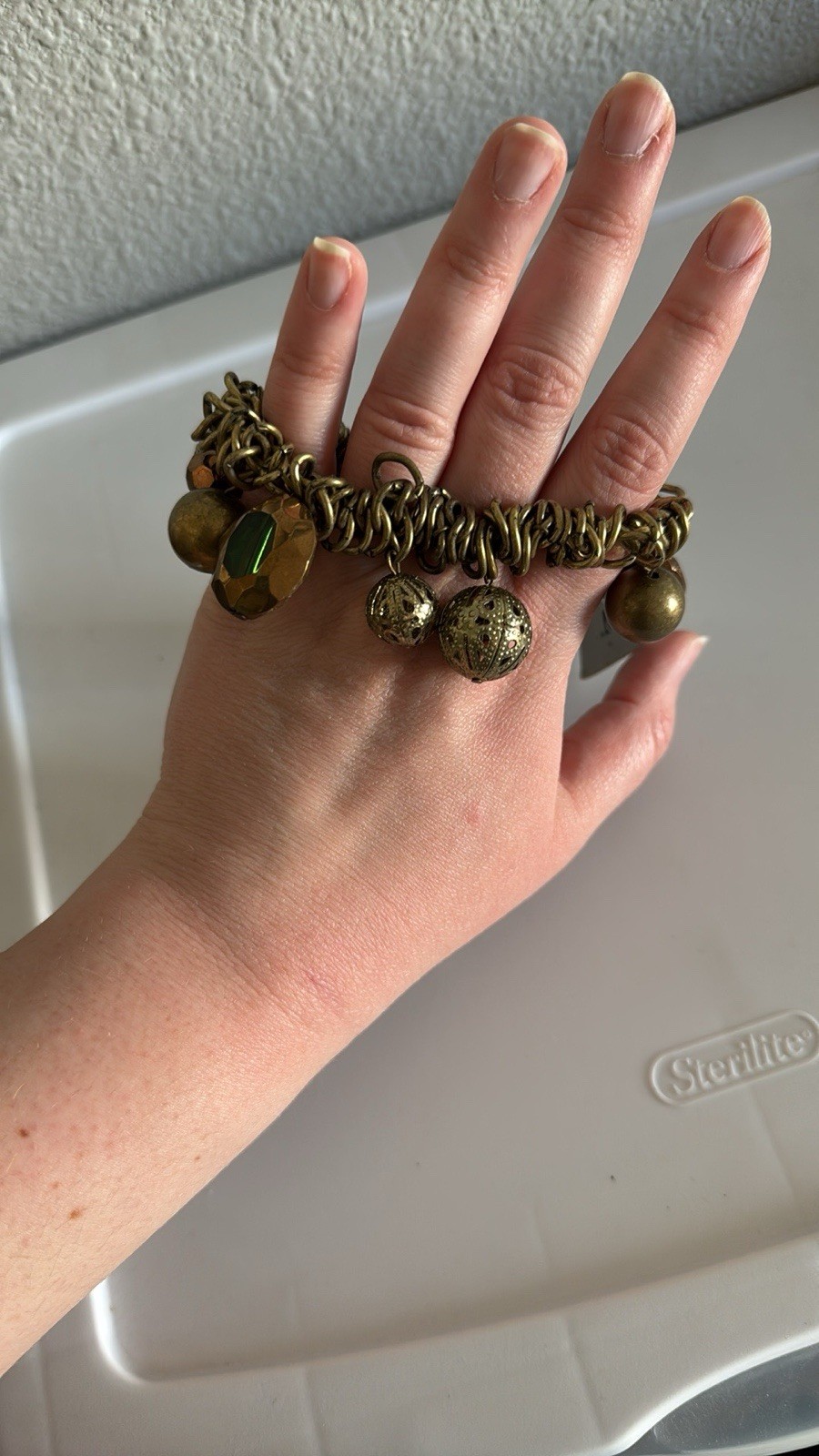 Apt. 9 Signed Stackable Gold Tone Rolo Charm Bracelet Green Oval Bezel
