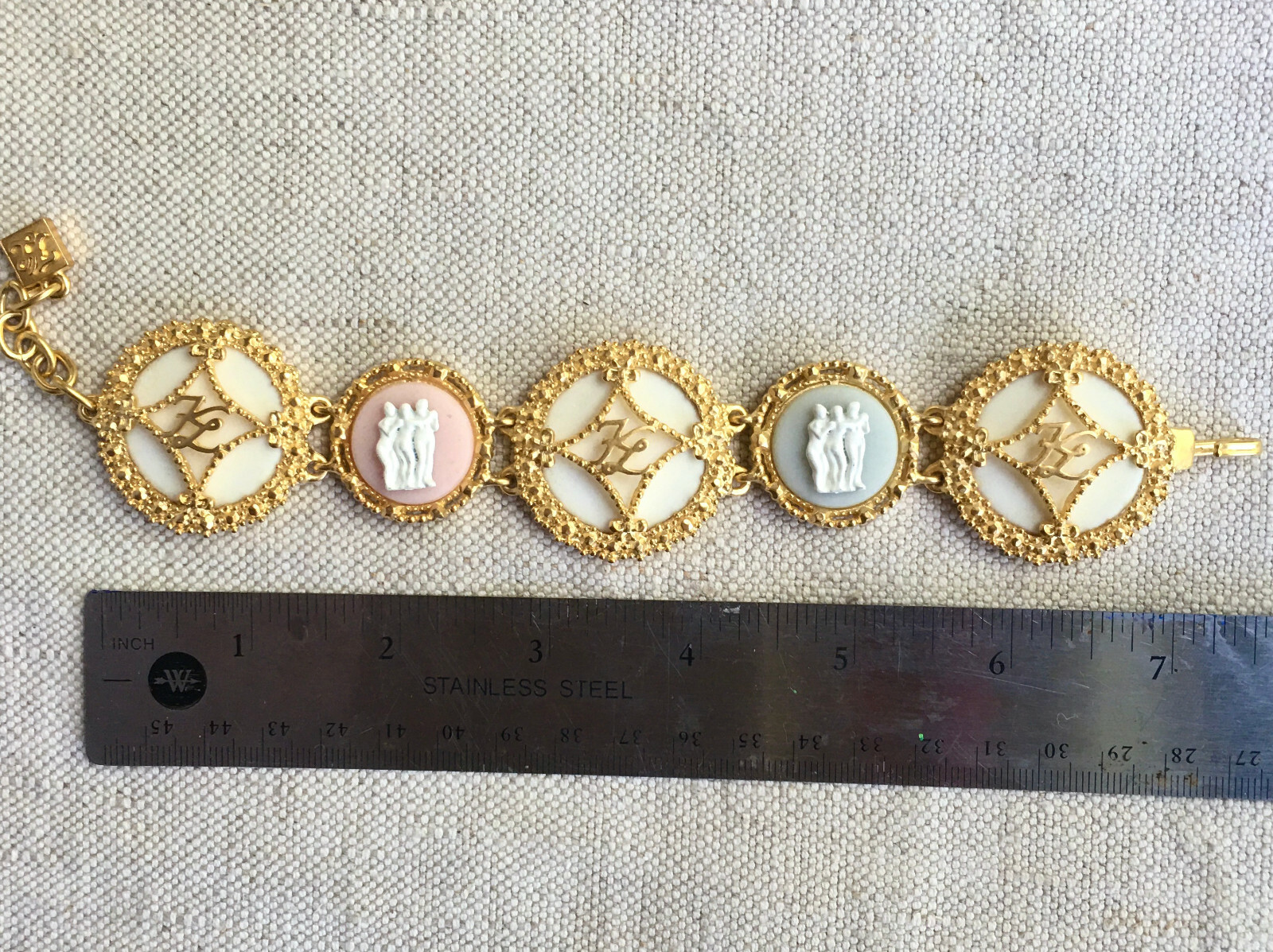 Vintage KARL LAGERFELD Bracelet Pastel Cameo never worn