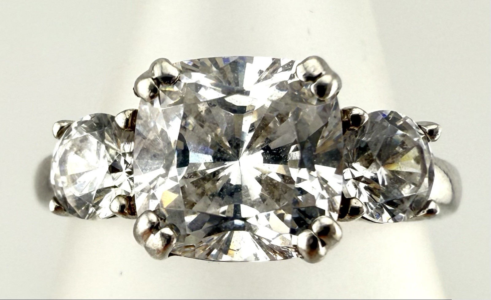 BERRICLE 925 STERLING SILVER 3 STONE CUBIC ZIRCONIA SIZE 5.75 RING K327B