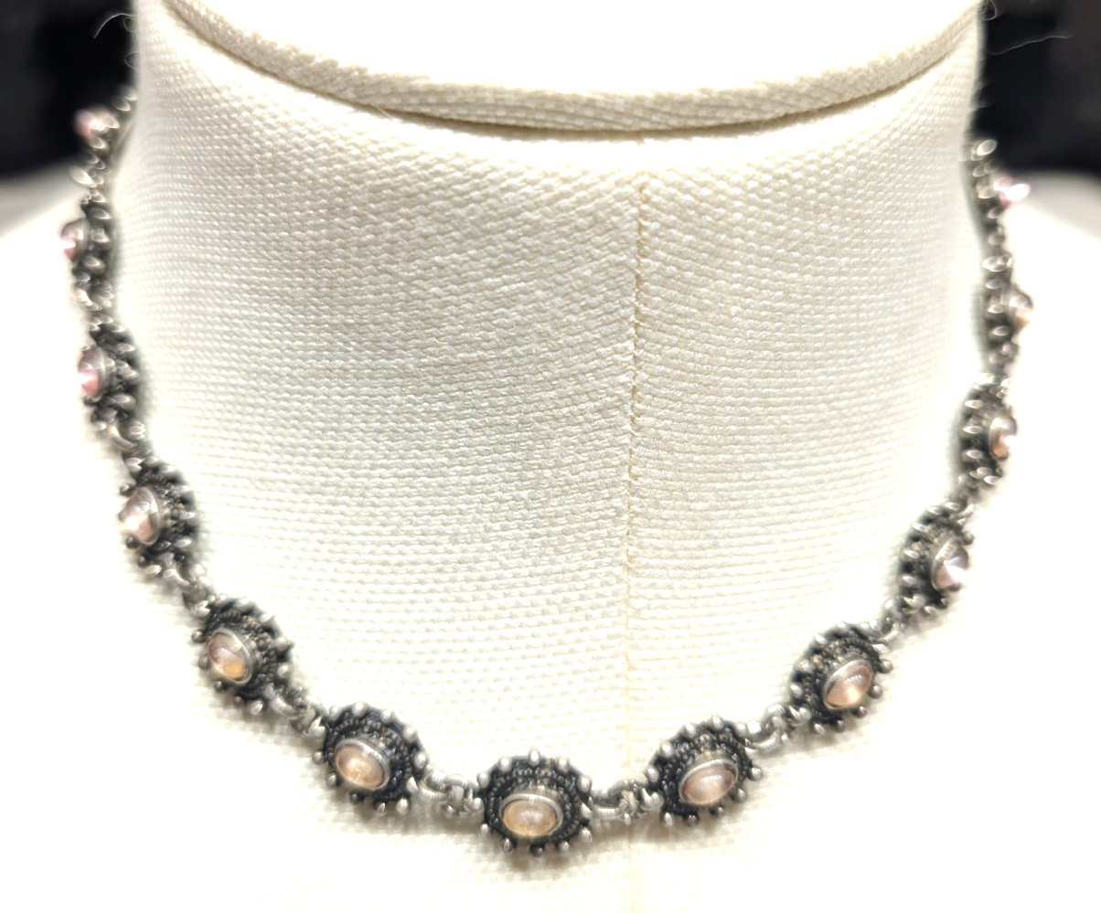 Opalescent Stones Choker Necklace Silvertone Flowers Single Strand