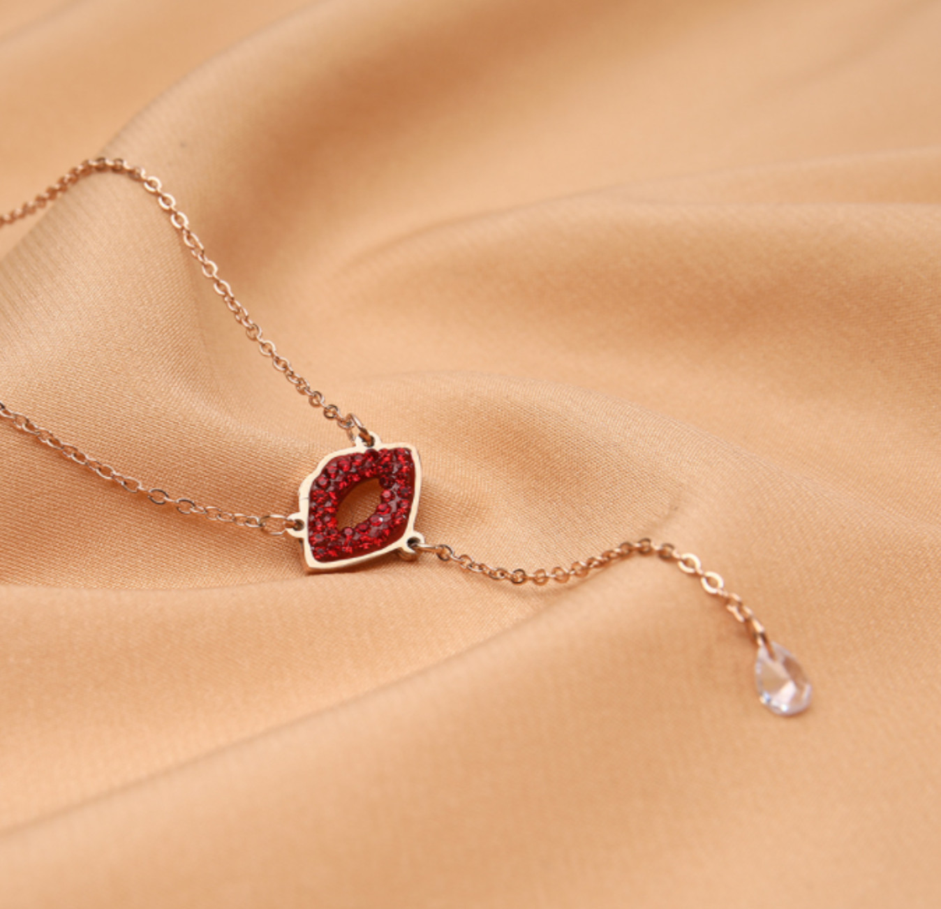 Titanium Rose Gold Red Lip Mouth Double Chain Pendant Chain Necklace