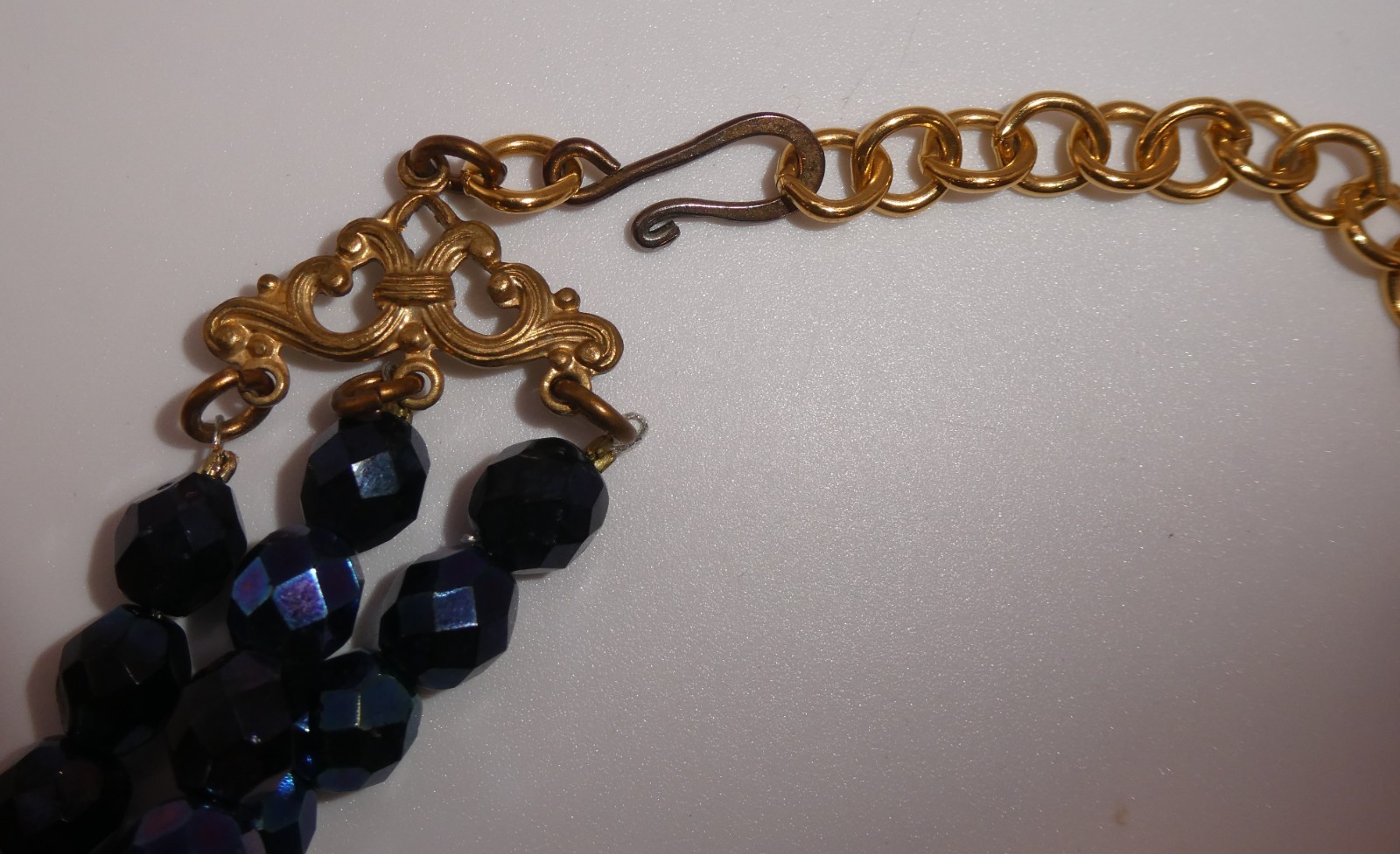 Vtg Glass Cameo 3 Strand Choker Necklace Peacock Black Blue Glass Faceted Beads