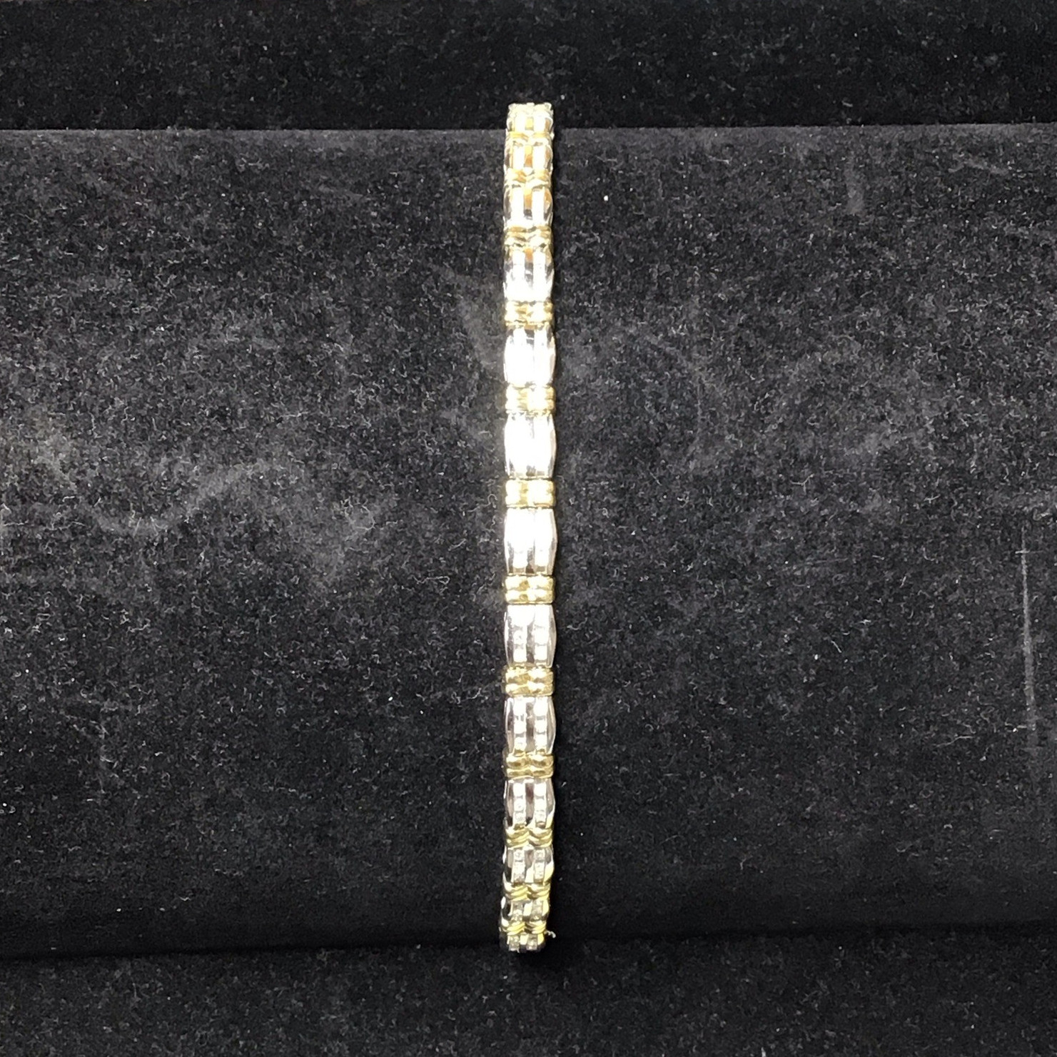 Gold Tone Rhinestone Tennis Bracelet Round White/Colorless Clear Stones