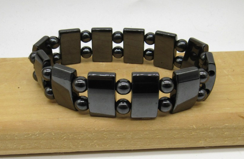Lot of 5 vintage magnetic hematite 7.5 in. stretch bracelets