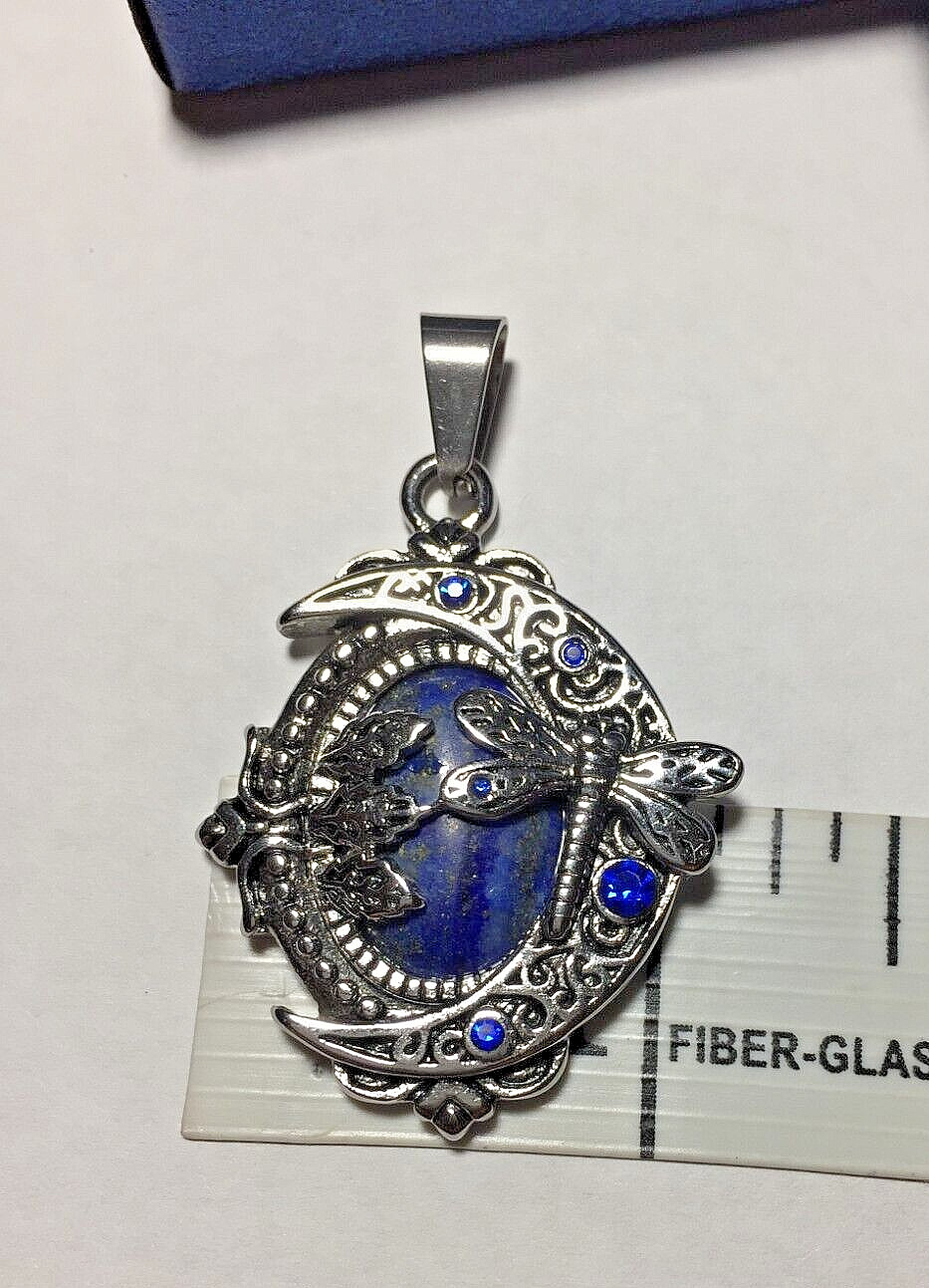 Lapis Lazuli,Blue Cristal Pendant in Stainless Steel, 8.00 ctw.