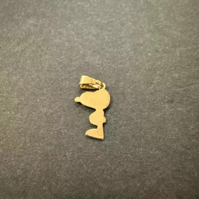925 Sterling Silver Snoopy Charm Pendant 14K Yellow Gold Plated Free Chain 18″
