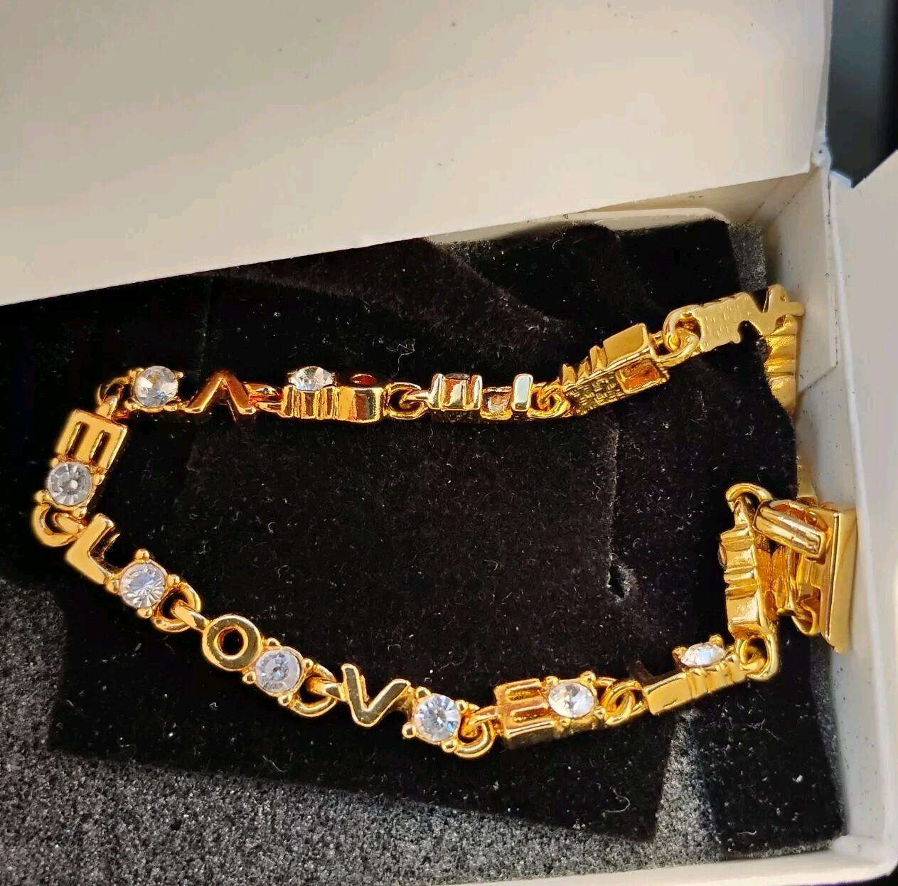 1999 Avon Solar Magic LOVE Bracelet Gold Tone Changes Color NIB VHTF Rare