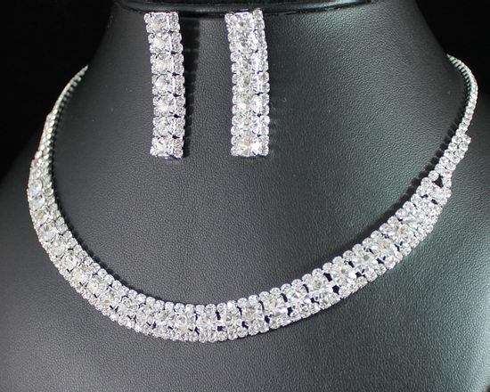 ATTRACTIVE CLEAR AUSTRIAN RHINESTONE CHOKER NECKLACE EARRINGS SET BRIDAL N1382