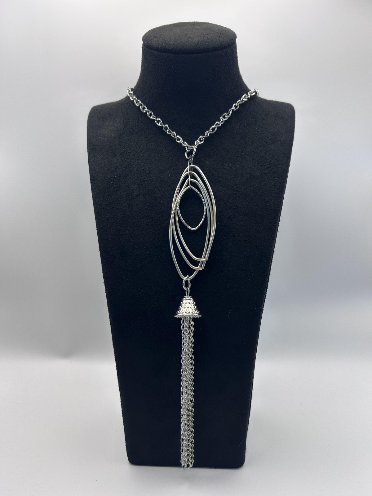 Silver Tone Oval Pendant Tassel Fringe Statement Necklace Lobster Clasp 22 In