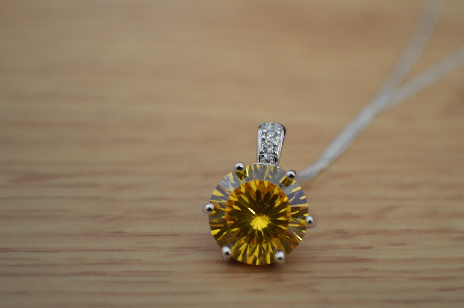 11.50ct Concave Cut Yellow/White Cubic Zirconia Pendant w/18″ Chain 925 S Silver
