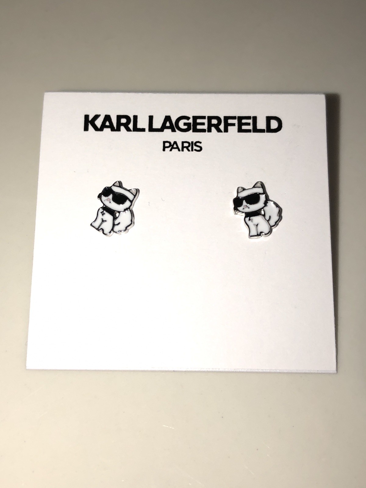 Karl Lagerfeld White & Black Enamel Mini Sitting Choupette Stud Earrings NWT