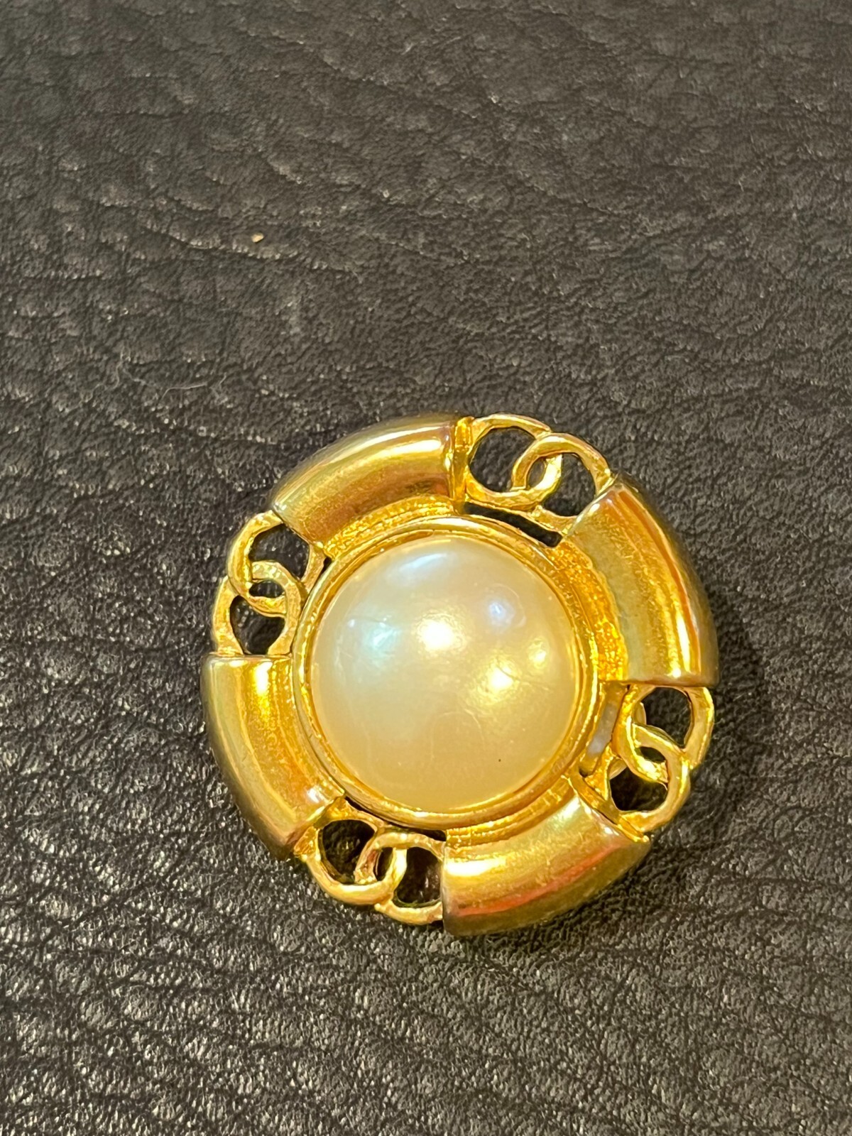 CHANEL Earrings AUTH Coco CC Logo Rare Vintage Gold 94P 4 CC Pearl 3.1cm F/S
