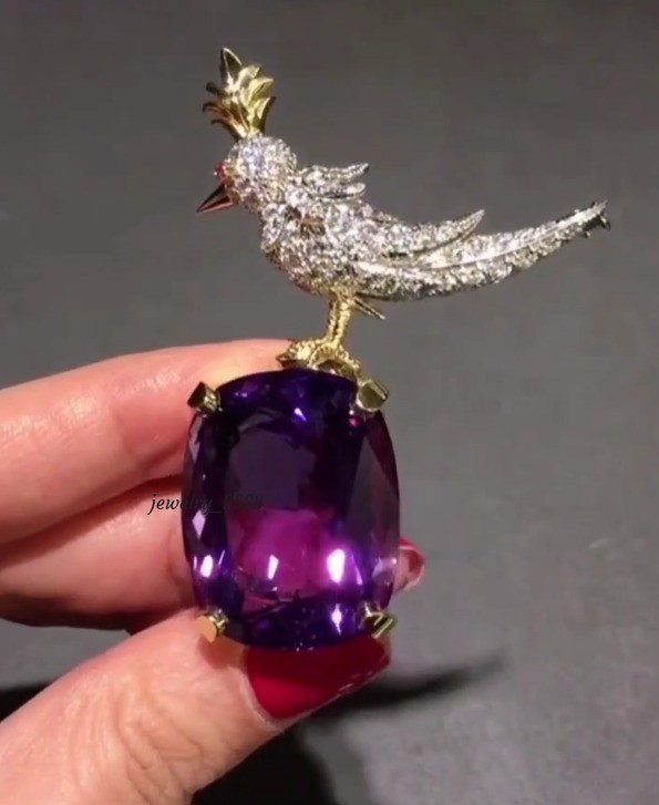 Unisex Classic Wear Lab Created Amethyst “Bird on a Rock” Brooch Pin 925 Silver