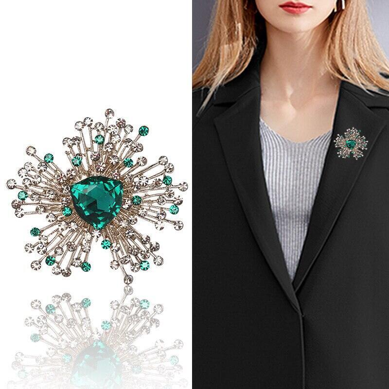 Exquisite Rhinestone Badges For Women Crystal Flower Vintage Brooch Jewelry Pin
