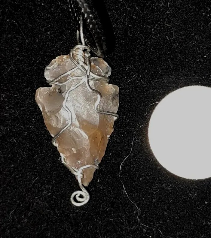Arrowhead necklaces, male, female new pendant, jewelry, Gifts unisex