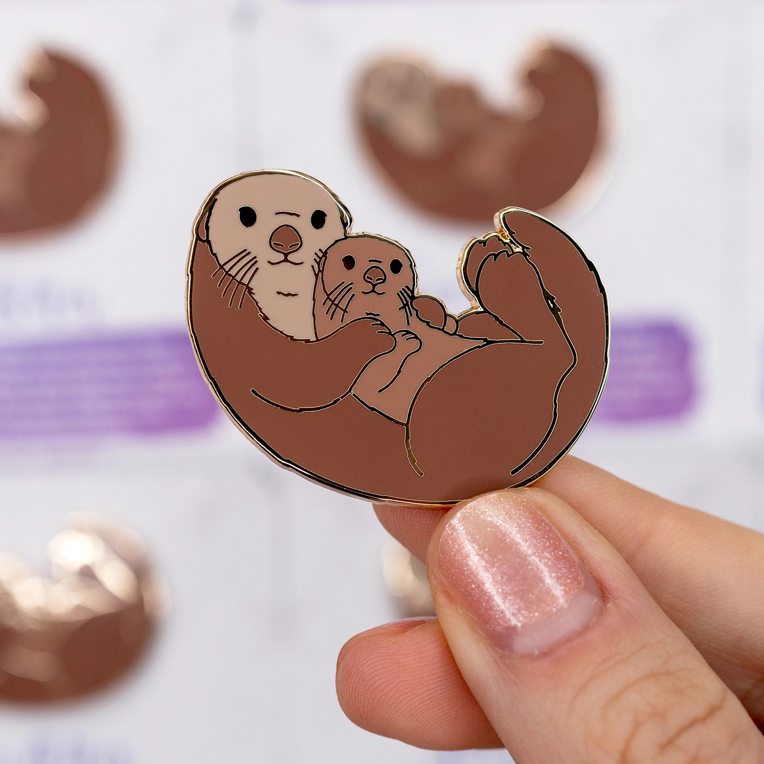 Sea Otter Enamel Pin – Gold Plated Nature Jewelry – Beach & Ocean Animal Brooch