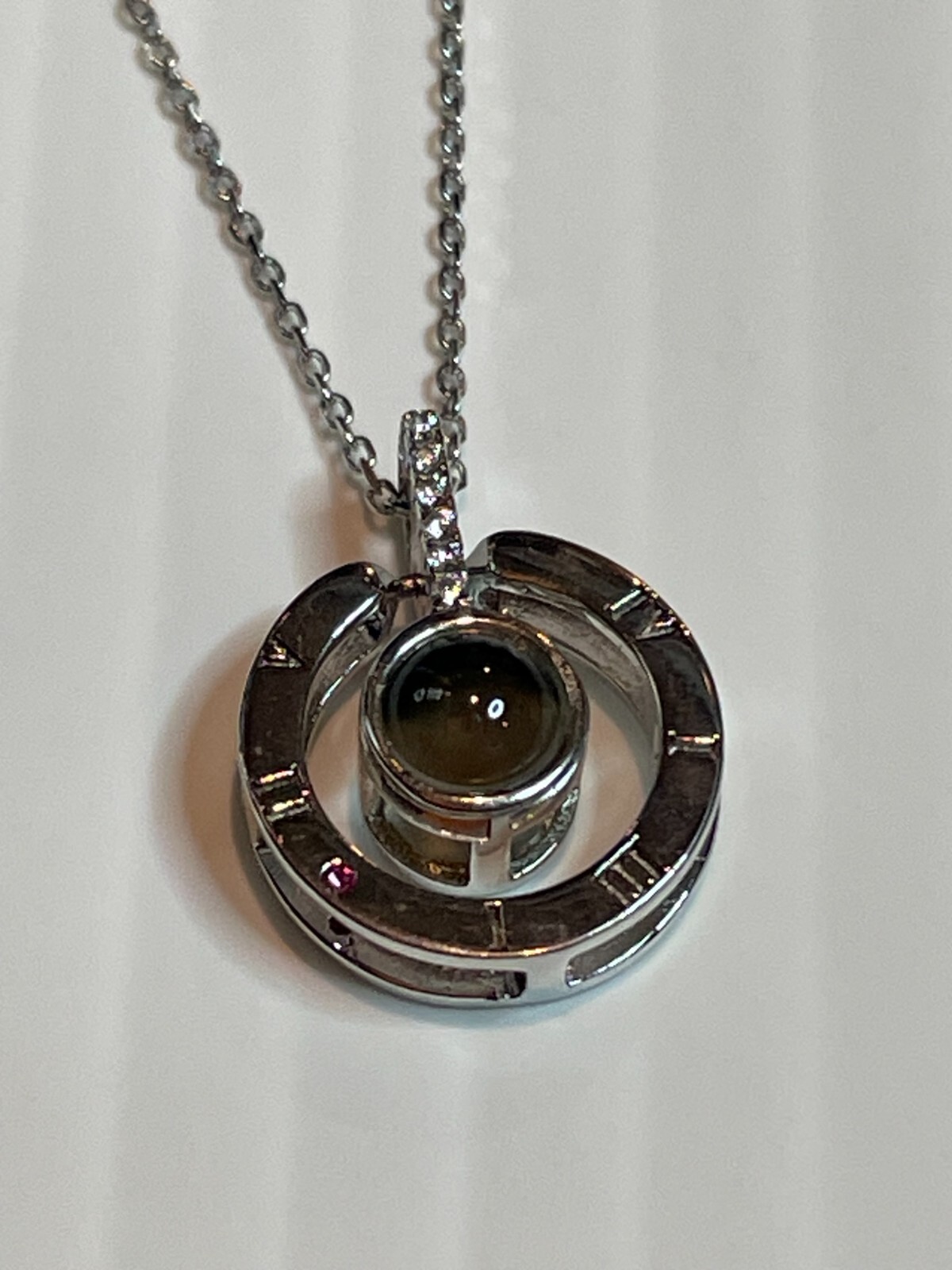 100 Languages Light Projection I Love You Silver Necklace Jewelry Box Faux Roses