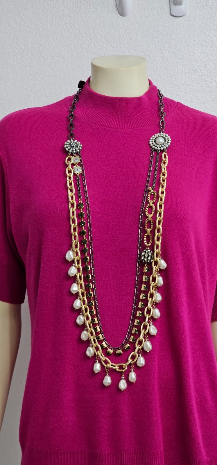CHICOS long 3 strand necklace in excellent condition reads 30 unforgettable year