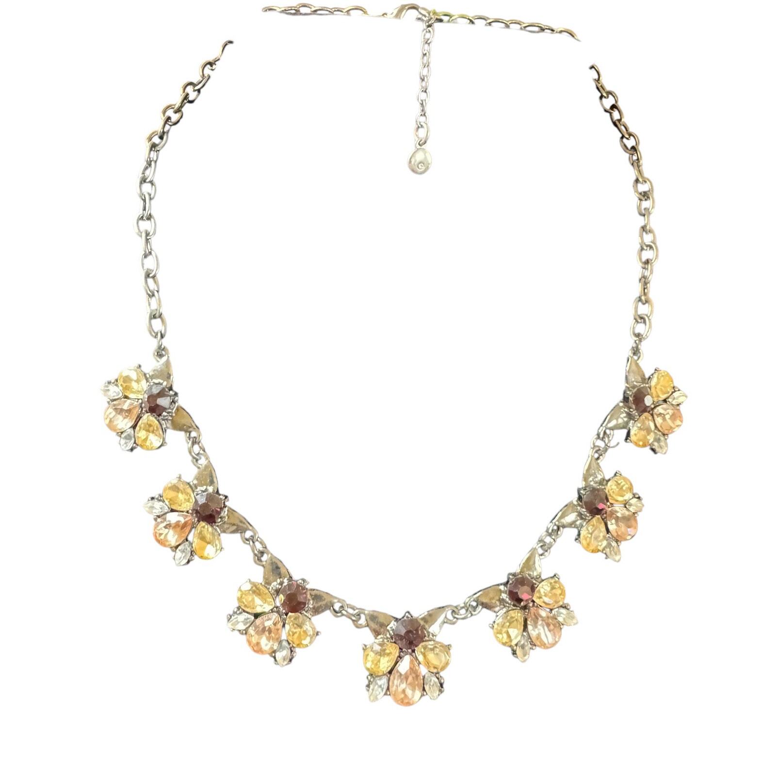 Plastic Color Changing Rhinestone and Metal Links Statement Collar Necklace
