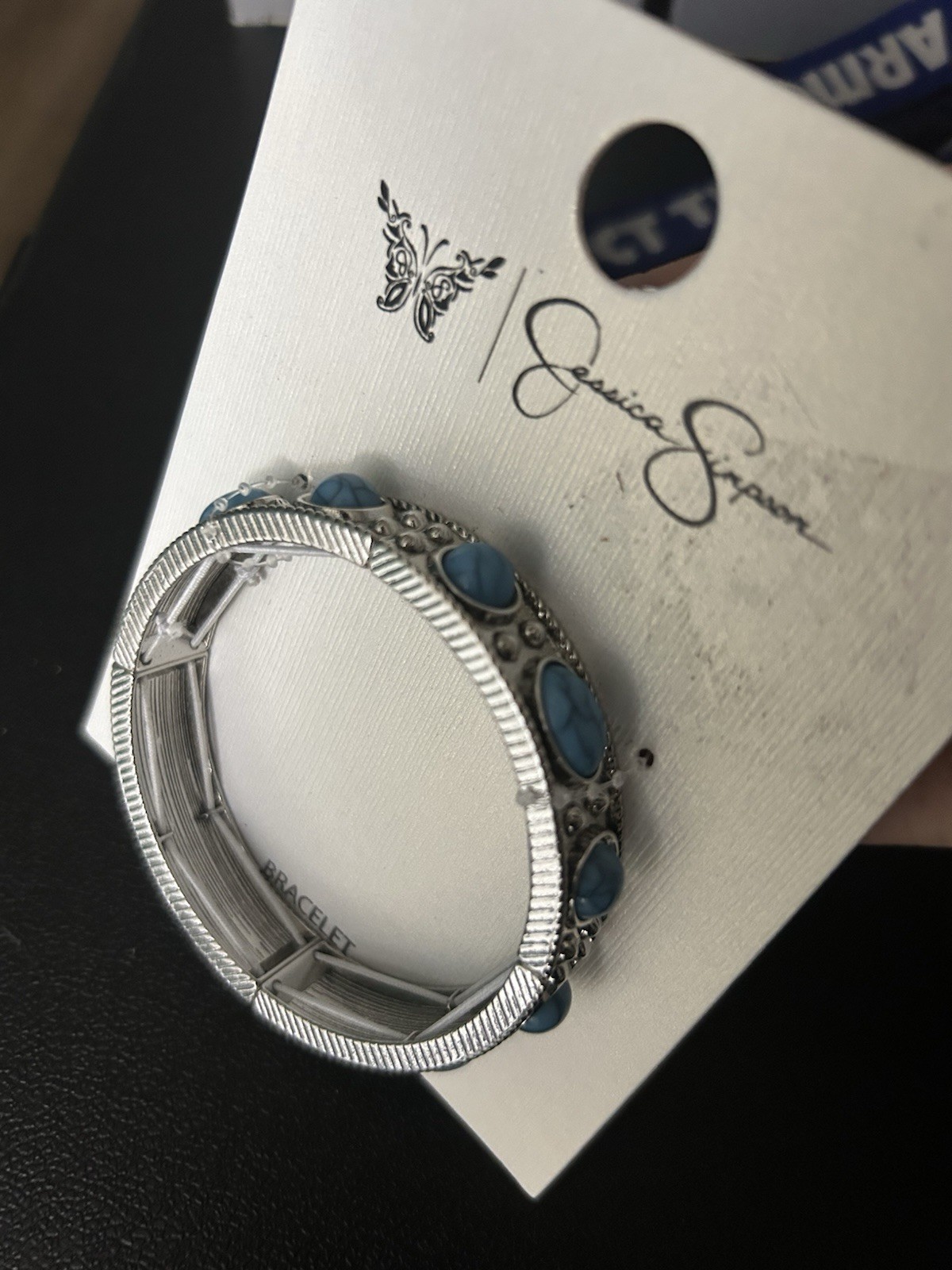 Jessica Simpson Women’s Faux Turquoise Stone Bangle Bracelet, 7.5 inch – NEW