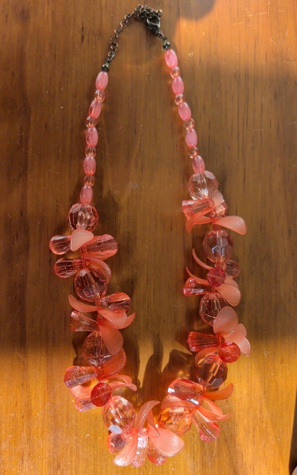 Vintage 1990s Salmon Pink Lucite Floral Beads Necklace 19 inches