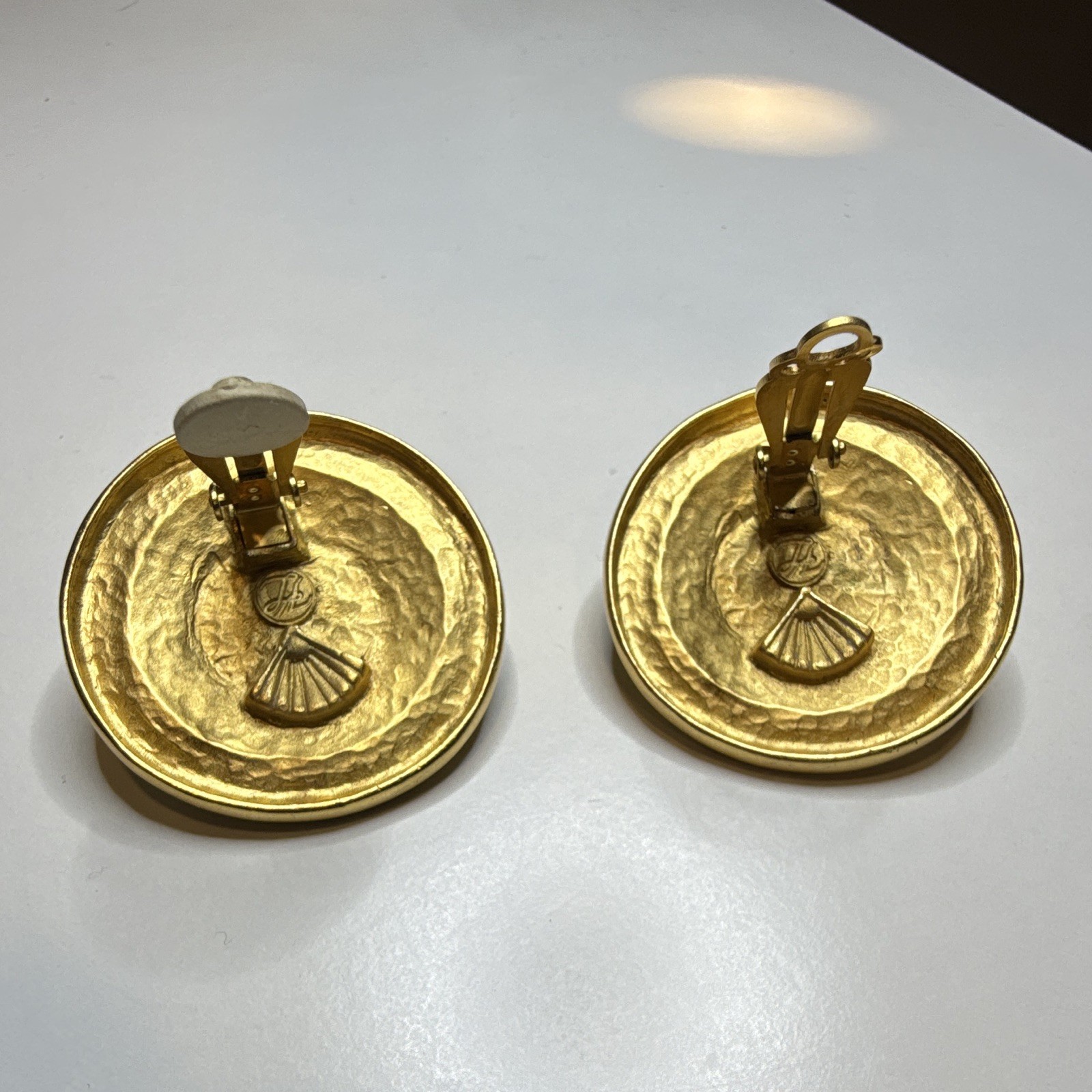 Karl Lagerfeld Vintage Signed Clip-On Massive Gold Disc Runaway Earrings Gold