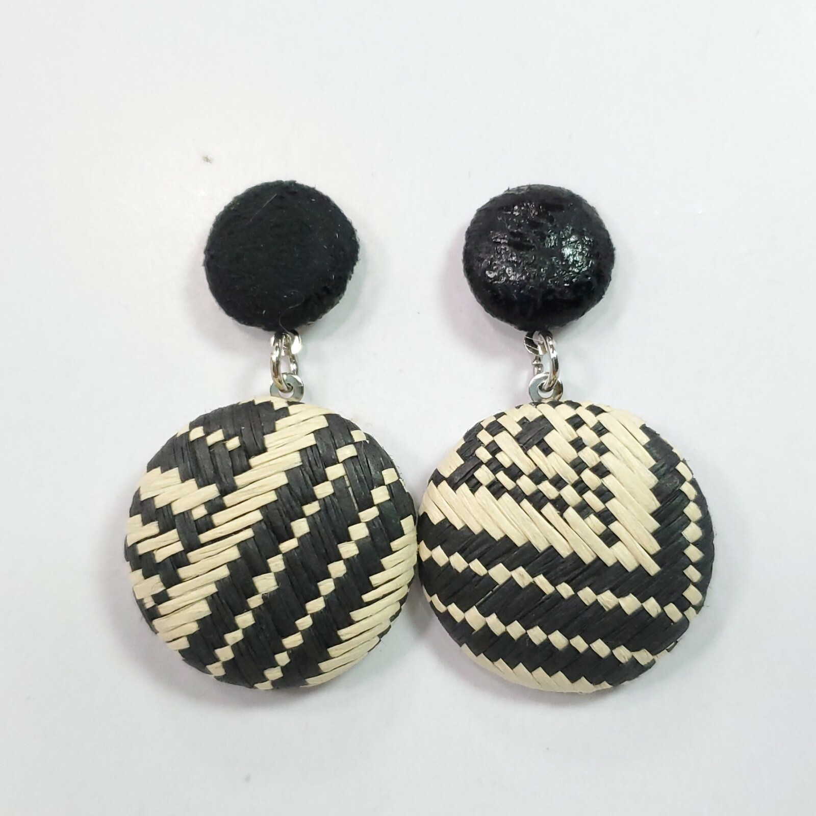 E0464 Fabric Button Black Ivory Tone String Chevron Design Dangle Earrings