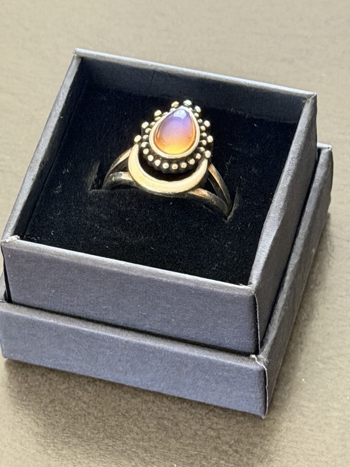Sterling Silver Moon Teardrop Stone Mood Ring + Color Chart + Gift Box Size 7.5
