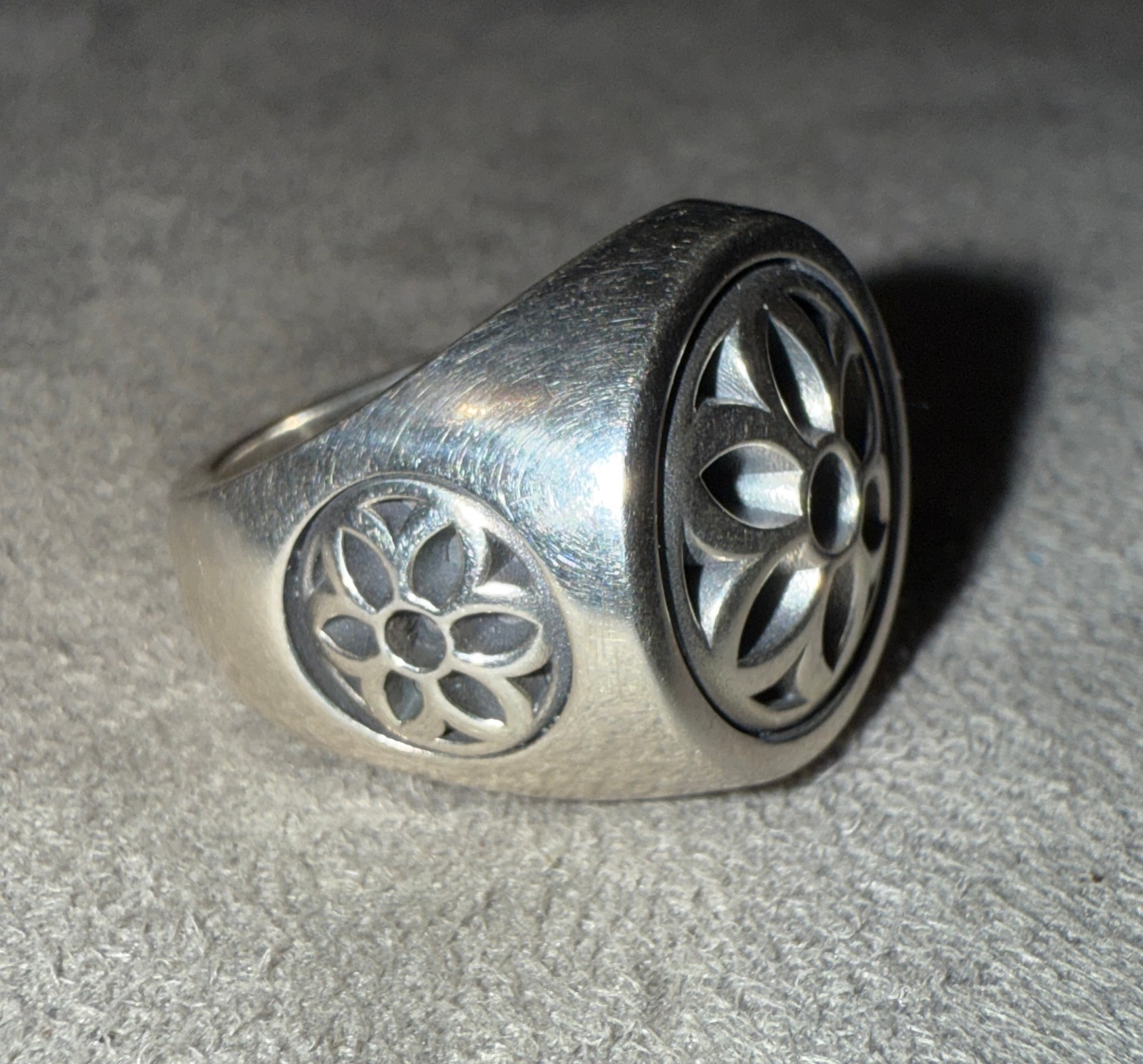 Good Art Hlywd Sterling Silver 925 Club Ring Medium, size 8 MSRP $765