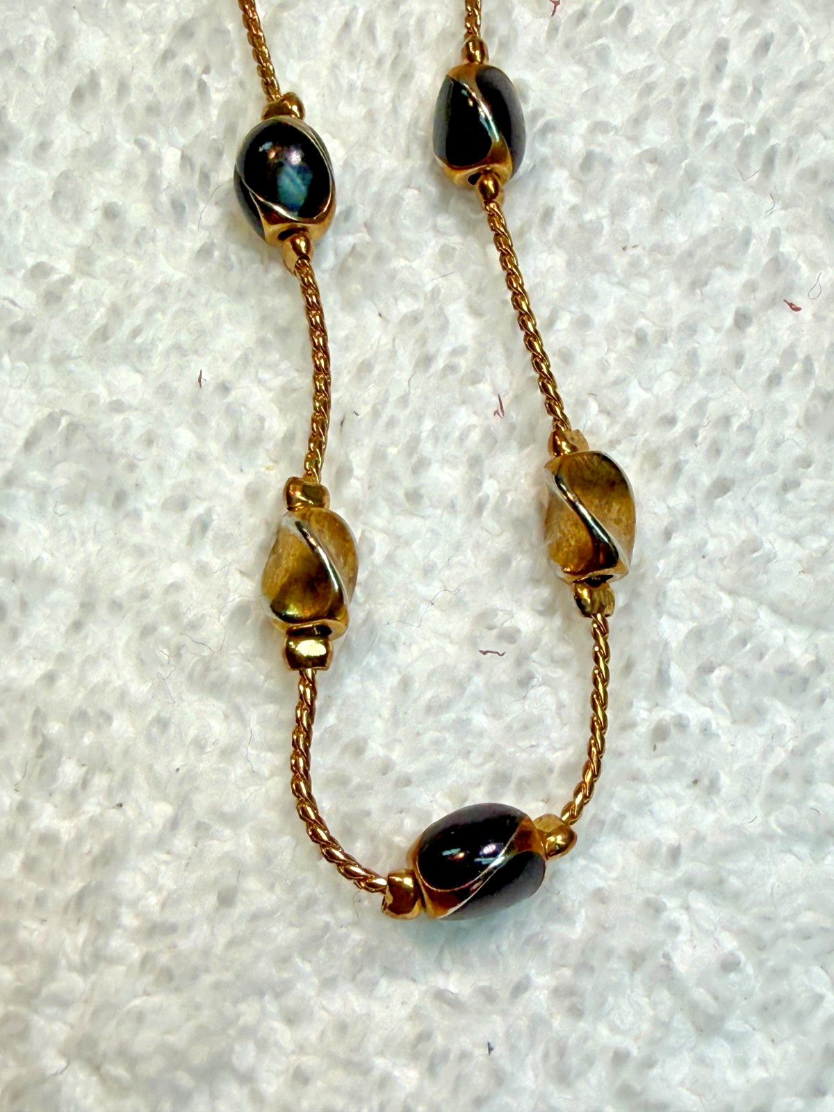 Black Gold Tone Beaded Necklace 16–18″ Adjustable Lobster Clasp Vintage Fashion