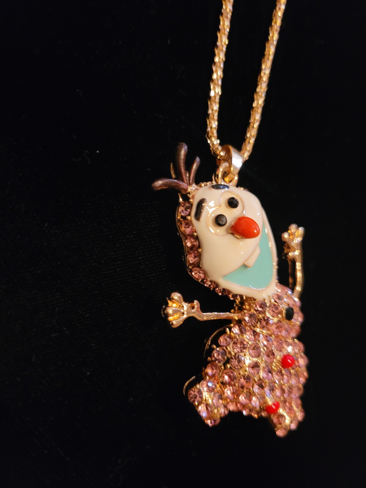 BETSEY JOHNSON OLAF PINK CRYSTAL Necklace FROZEN CHRISTMAS SNOWMAN PENDANT NWT